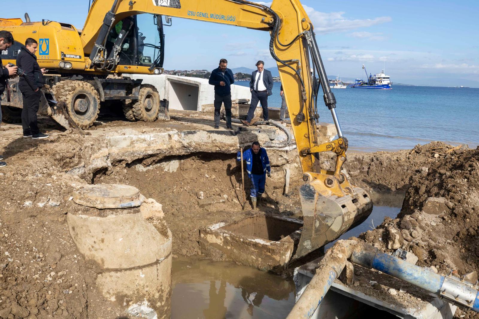 Yeni Foça’da Taşkın Tehdidine Çözüm (7)