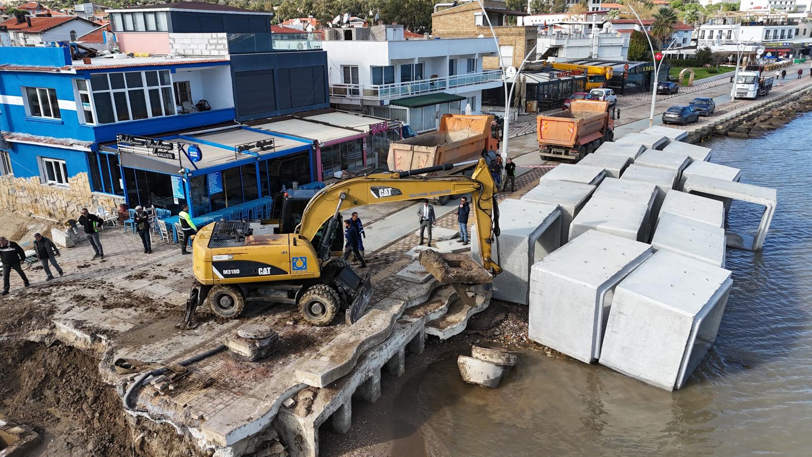 Yeni Foça’da Taşkın Tehdidine Çözüm (8)