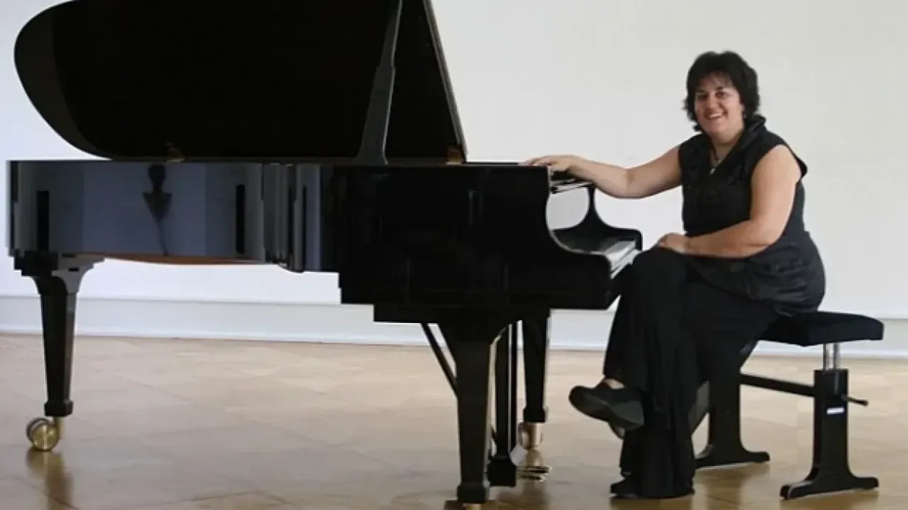 Yeşim Gökalp Kimdir Ünlü Piyanist Yeşim Gökalp Neden Öldü (2)