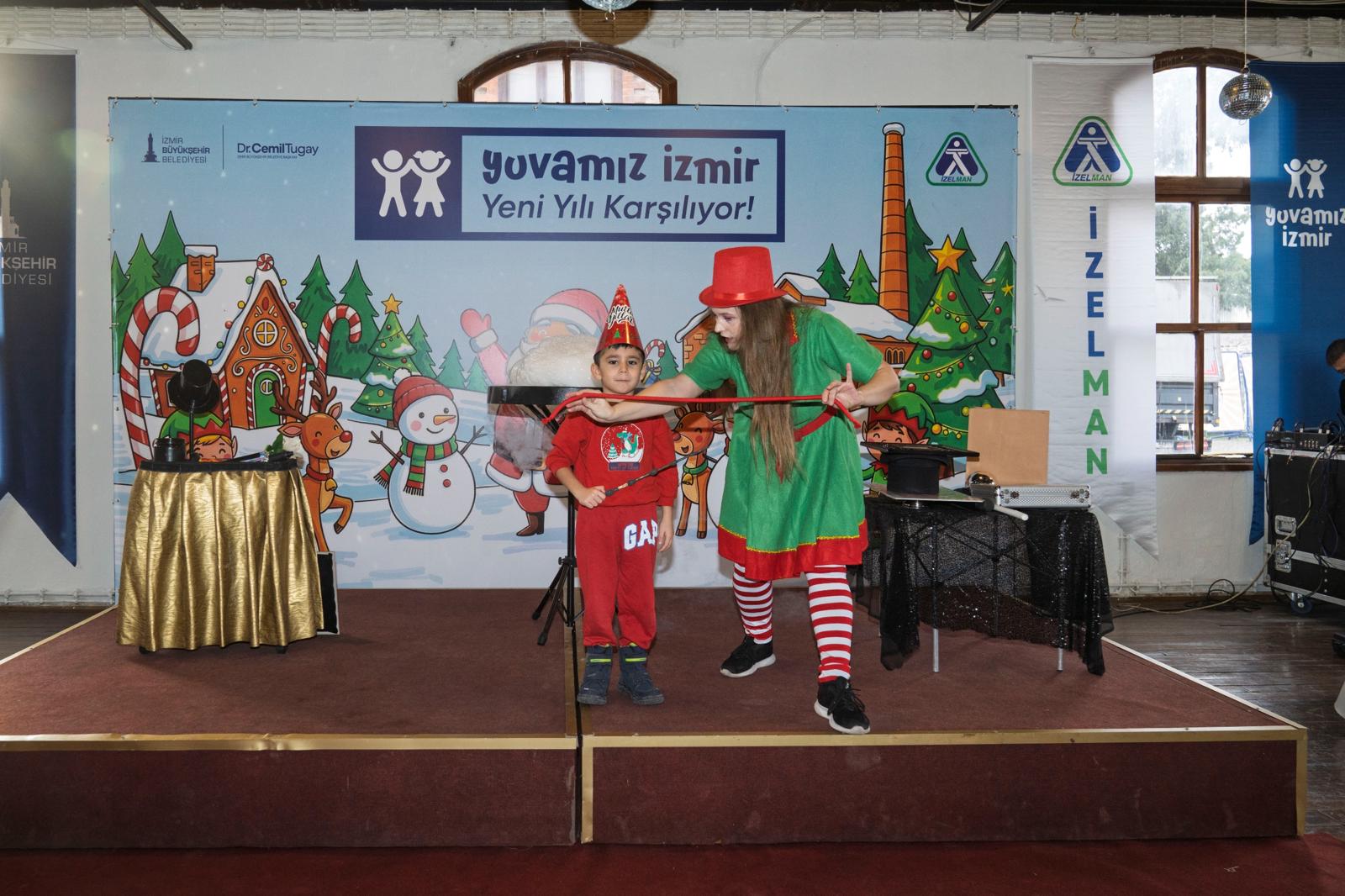 Yuvamız İzmirli Miniklere Yeni Yıl Coşkusu (6)