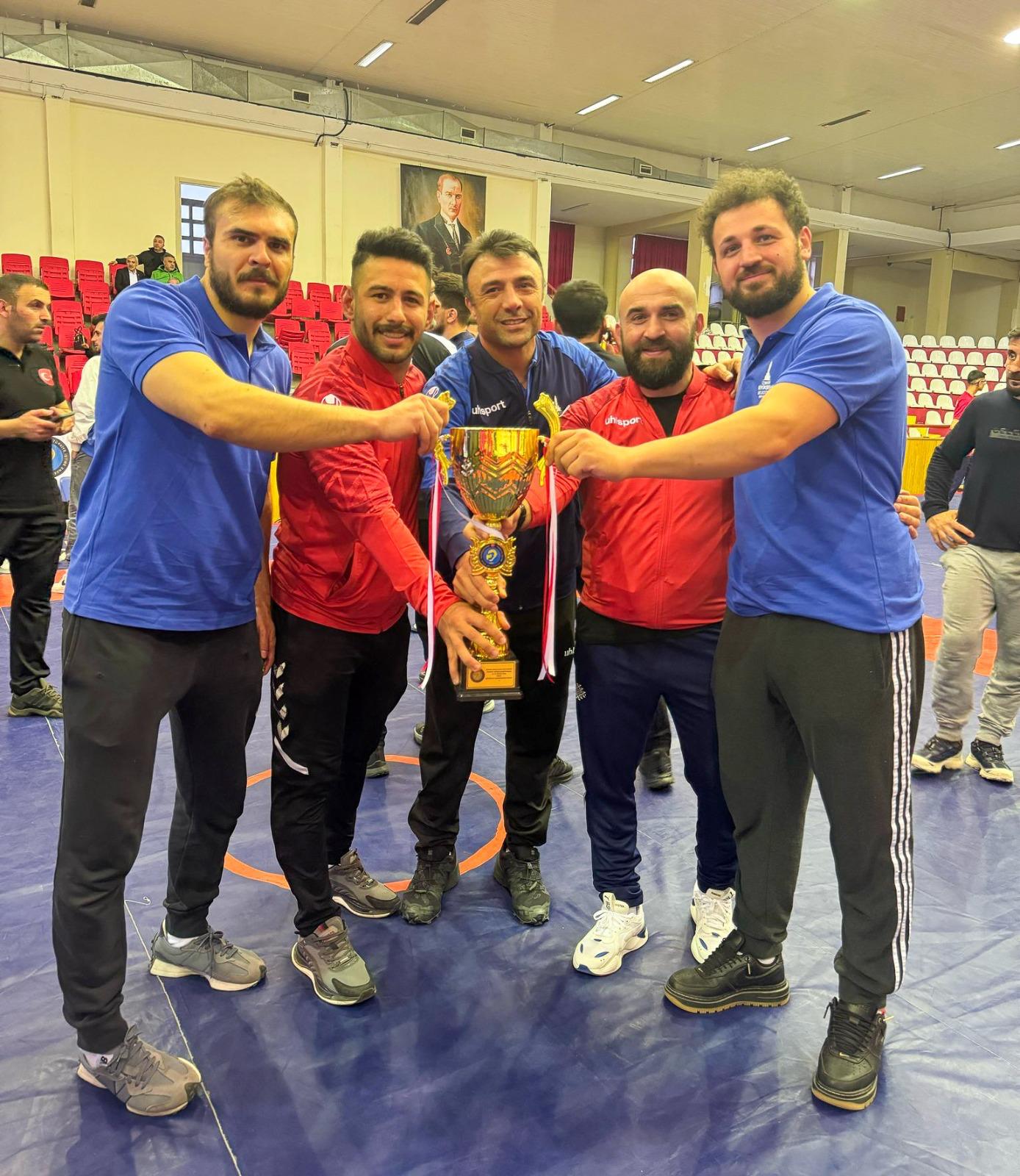 2025 İzmir Için Altın Yıl Oldu Büyükşehir Sporcularından 238 Madalya (4)