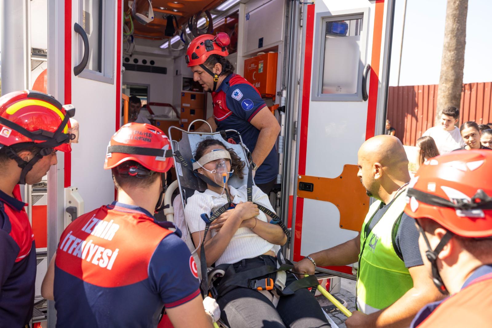 İzmir’de itfaiyeye dev takviye 100 yeni personel alınacak