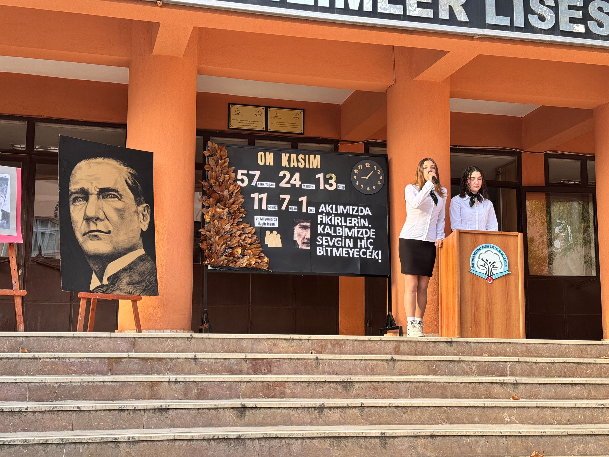 87 Yil Sonra Ayni Saygiyla (1)