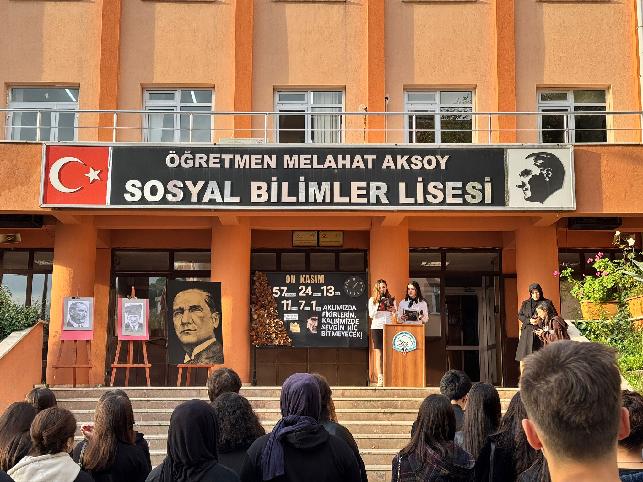 87 Yil Sonra Ayni Saygiyla (3)