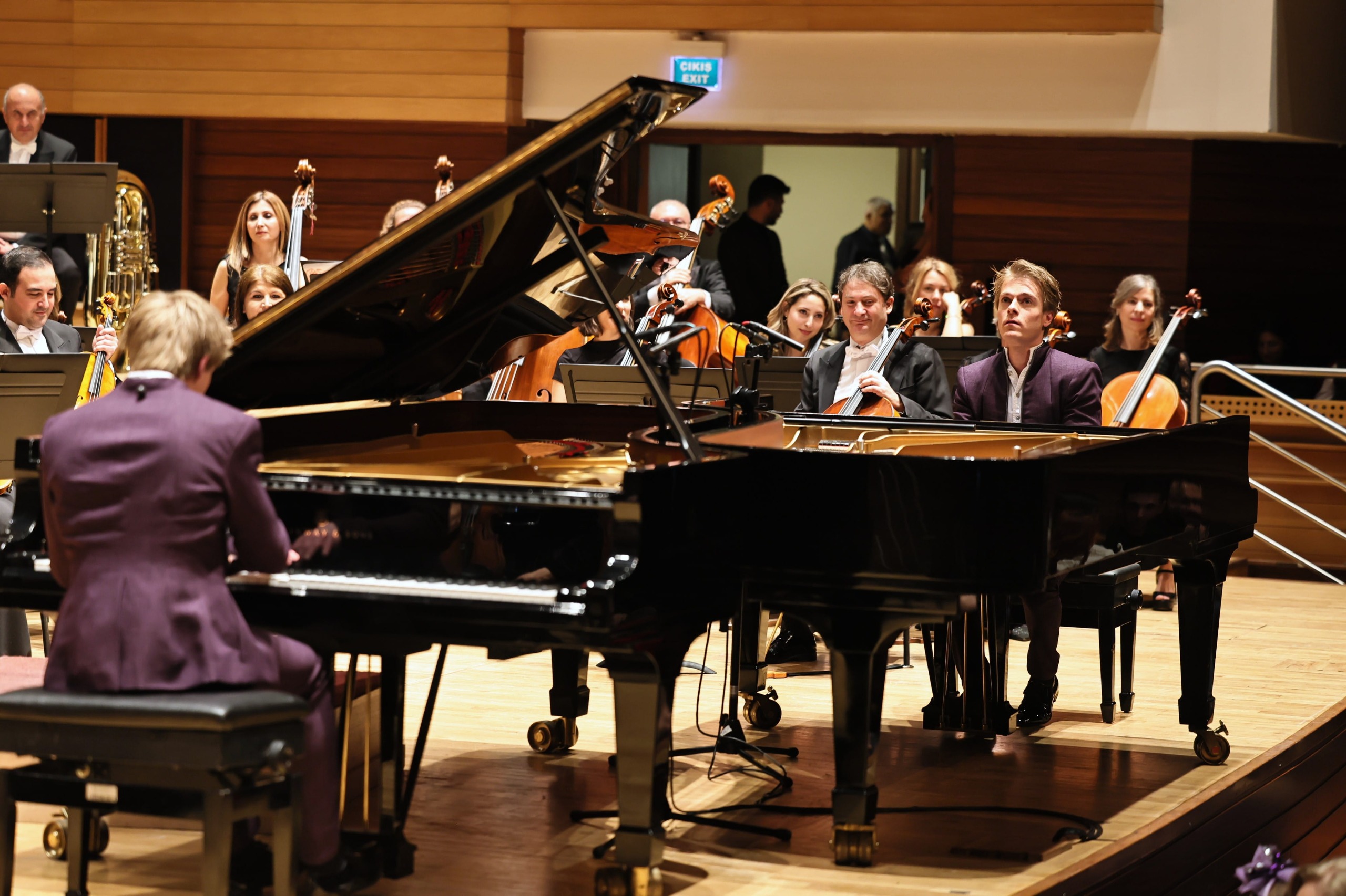 Aassm’de Müzik Şöleni Ion Marin Yönetiminde Jussen Kardeşler İzmir’de Sahne Aldı (1)