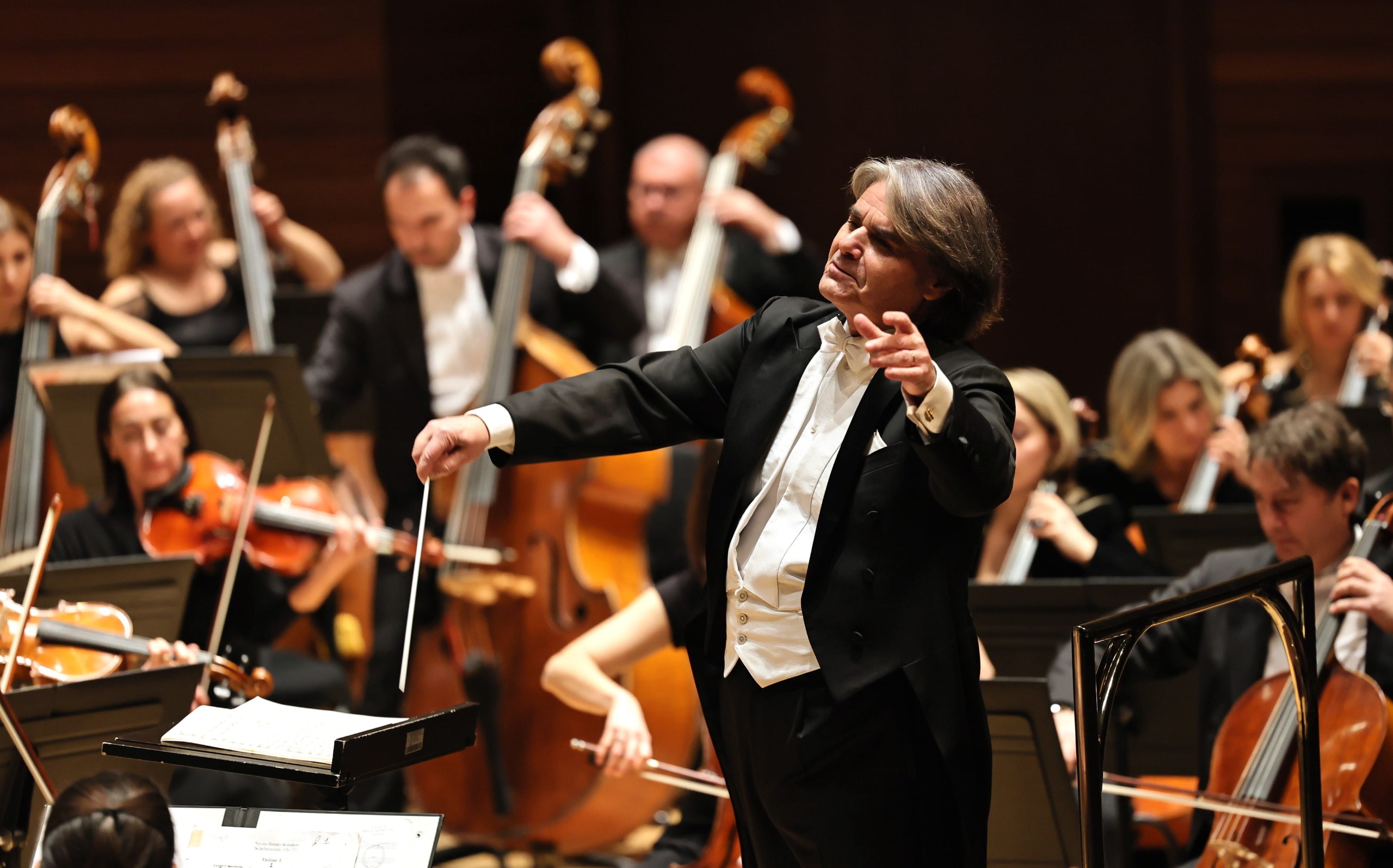 Aassm’de Müzik Şöleni Ion Marin Yönetiminde Jussen Kardeşler İzmir’de Sahne Aldı (2)