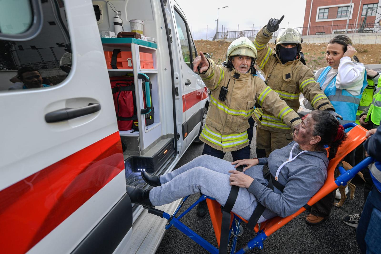 Afette Kimse Geride Kalmayacak İzmir’den Dikkat Çeken Uygulama (1)
