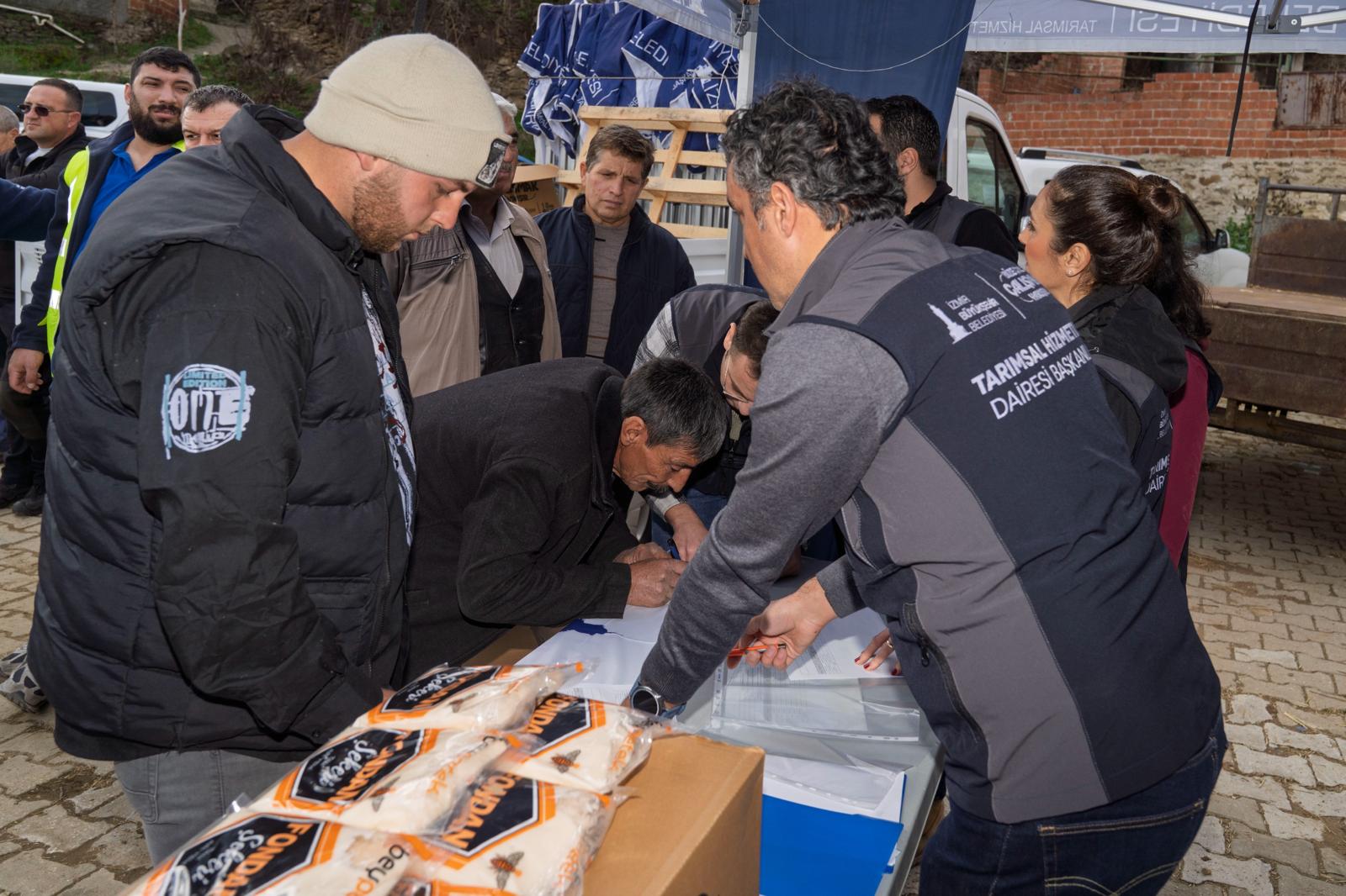 Afetzede Arıcılara Büyükşehir’den Can Suyu Desteği (12)