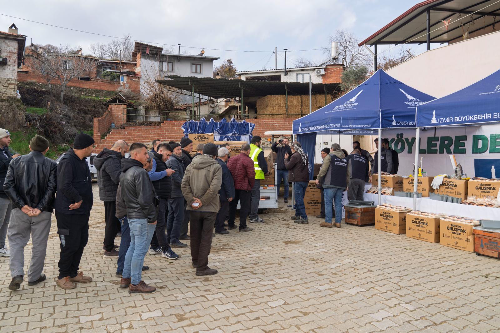 Afetzede Arıcılara Büyükşehir’den Can Suyu Desteği (6)