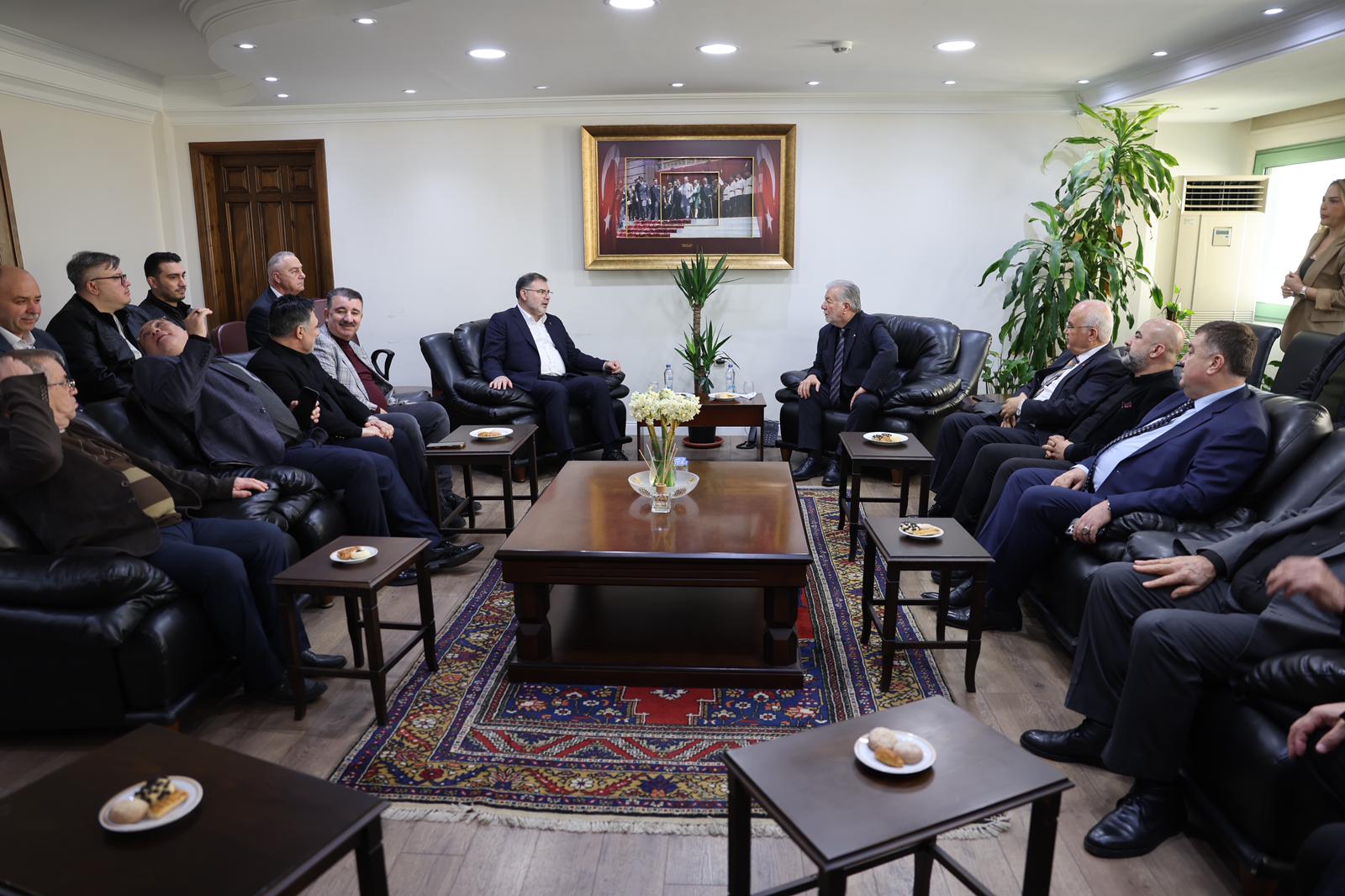 Ak Parti İzmir İl Başkanı Bilal Saygılı’dan Yalçın Ata’ya Ziyaret (2)