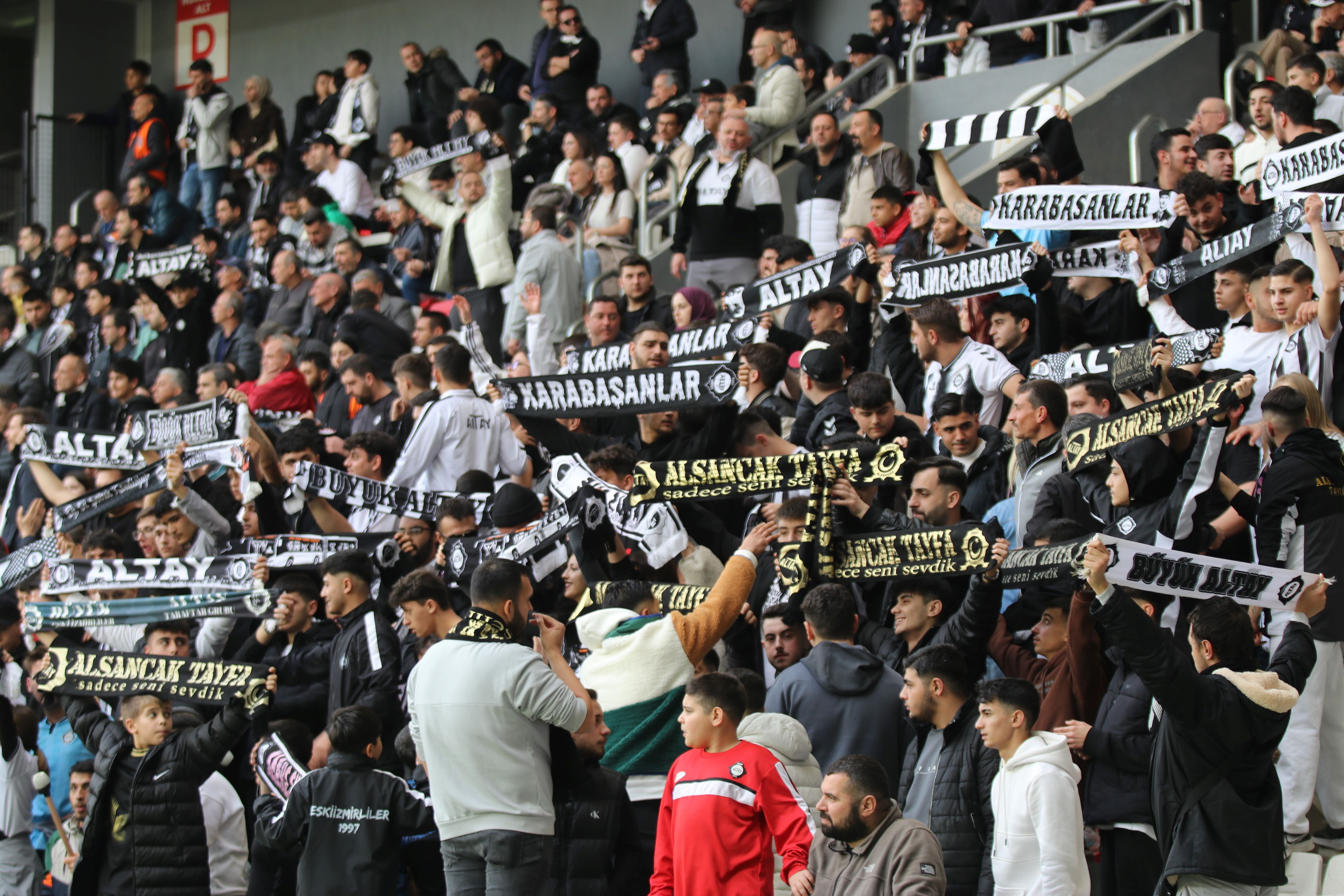 Altay Evinde Üç Puanı Kaptı (1)