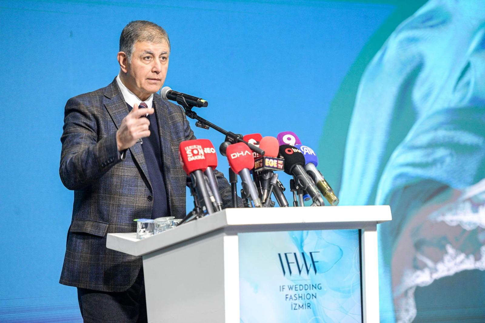 Avrupa’nın En Büyük Gelinlik Fuarı İzmir’de Açıldı! (11)