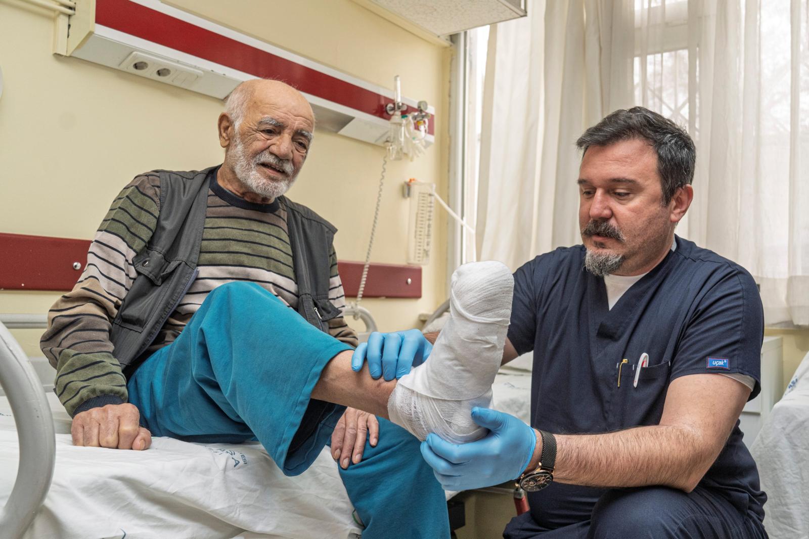 'Ayağınız Kesilecek' Dediler, İzmir’de Ampütasyondan Kurtuldu! (1)