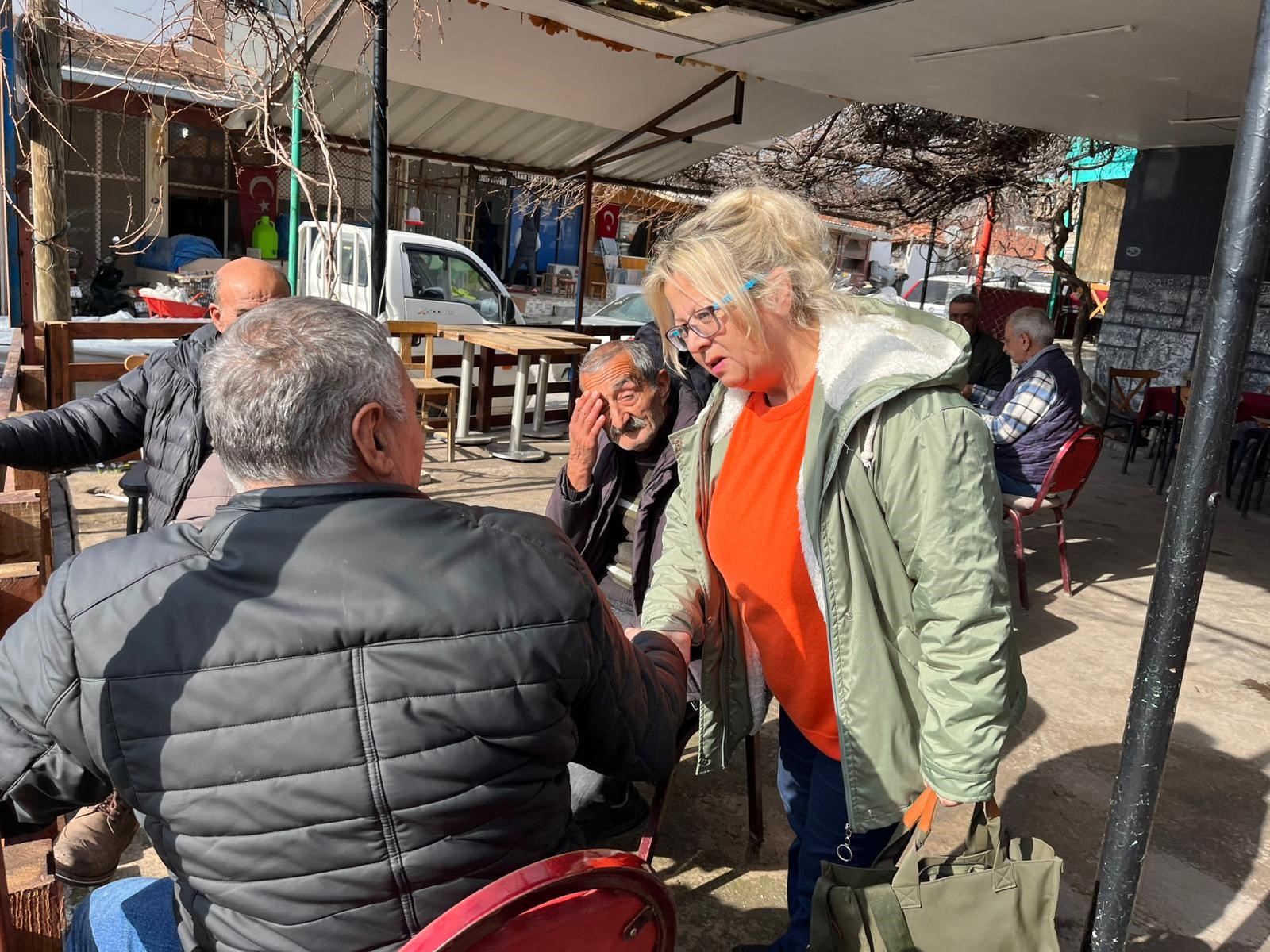 Babasının Vasiyetini Dinledi, Köyün 'Tek Kraliçe'si Oldu (4)