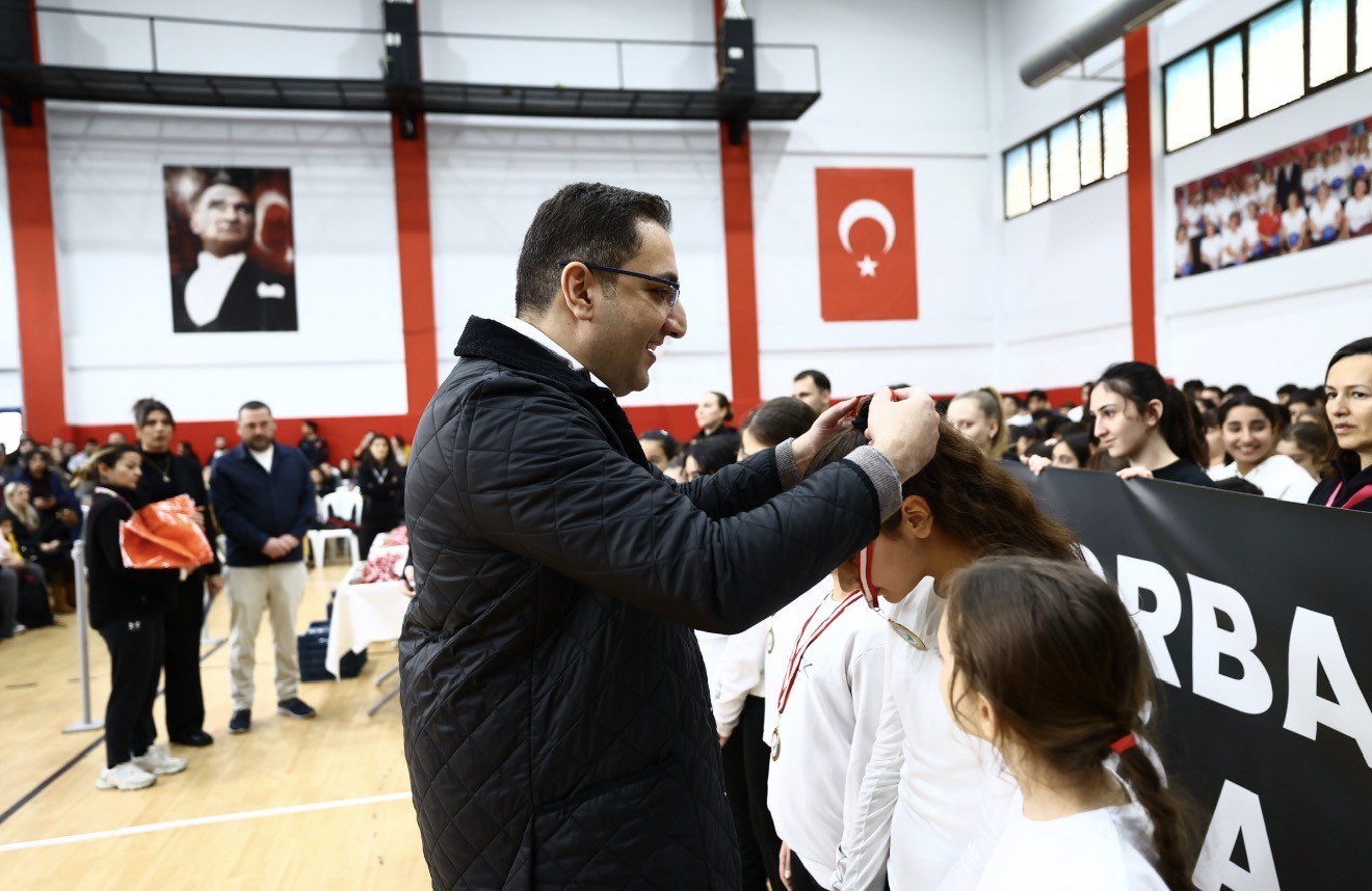 Balçova’da Dostluk Turnuvasında Güçlü Mesaj (2)