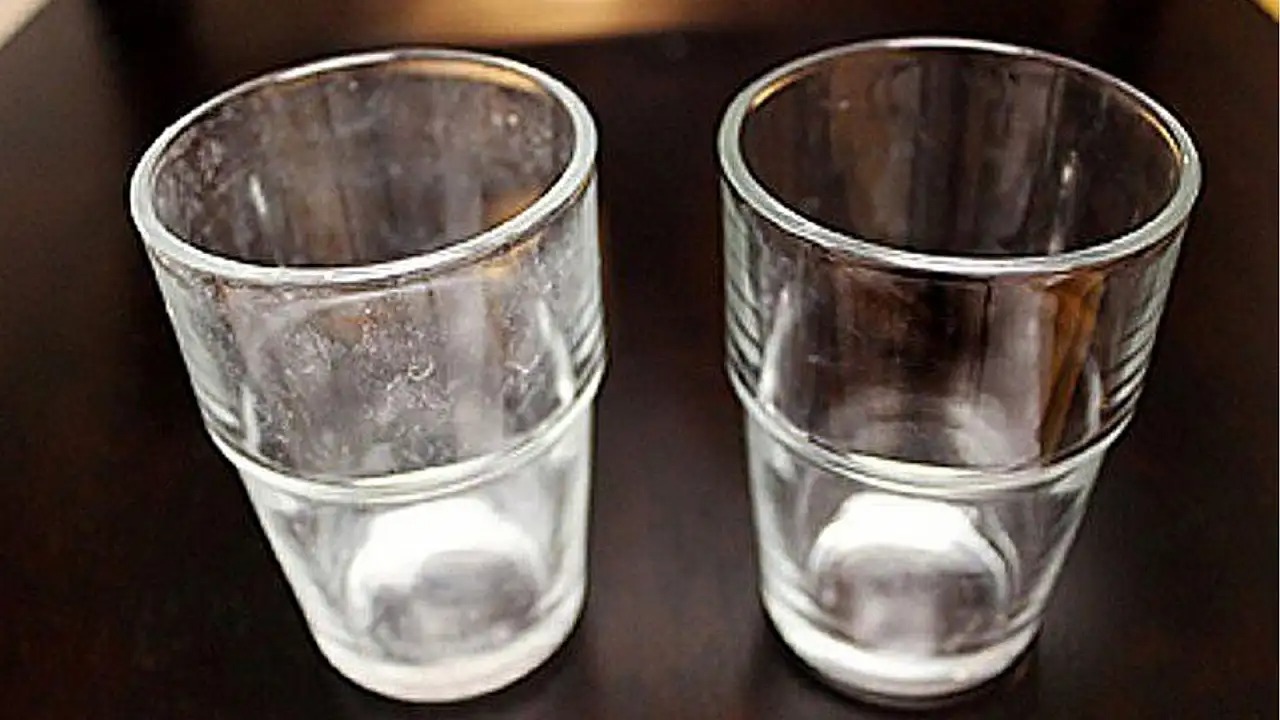 Bardaktaki Su Lekesi Nasil Cik 1