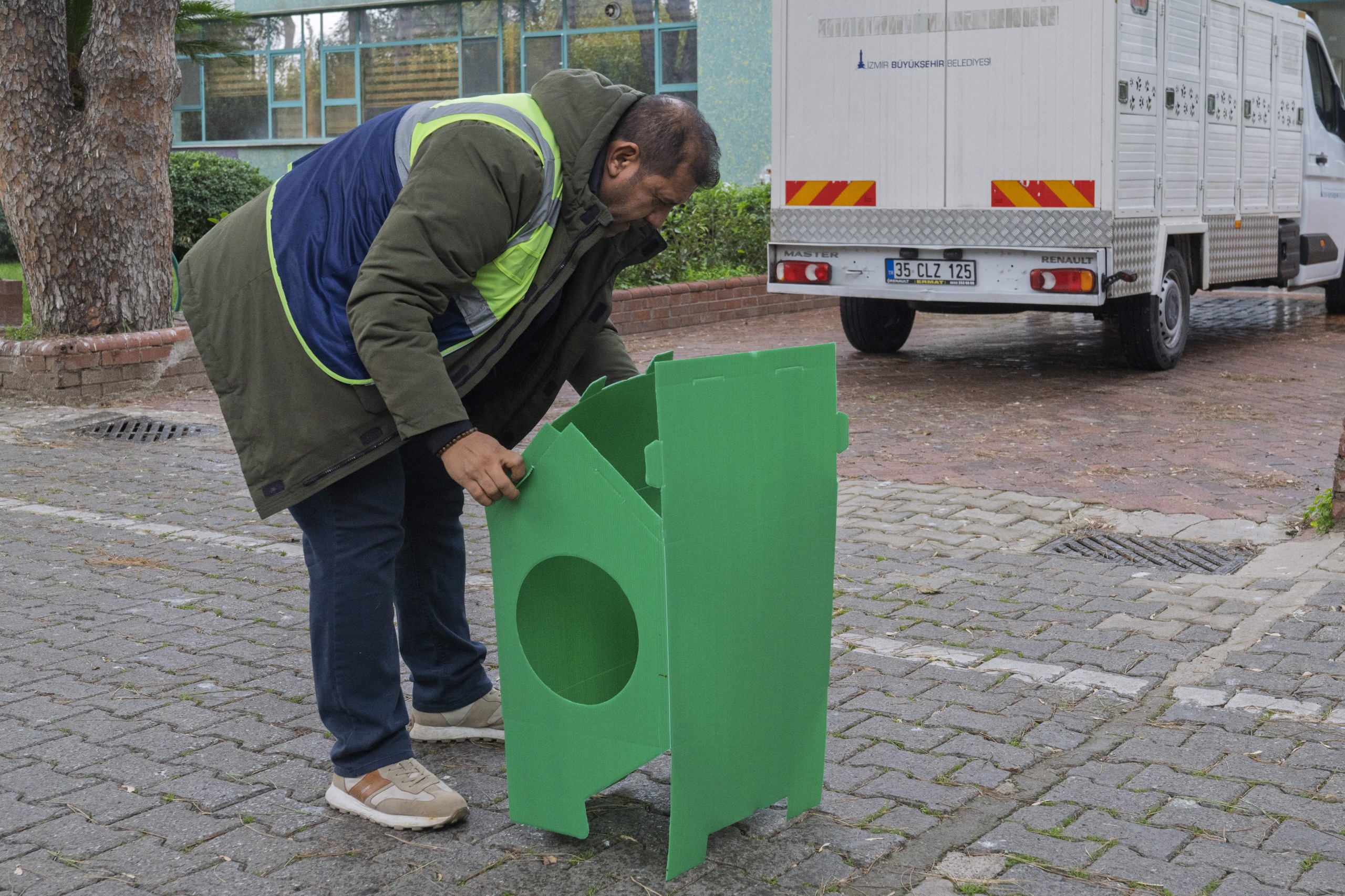 Başkan Tugay Söz Verdi, Kediler Sıcak Yuvalarına Kavuştu (7)