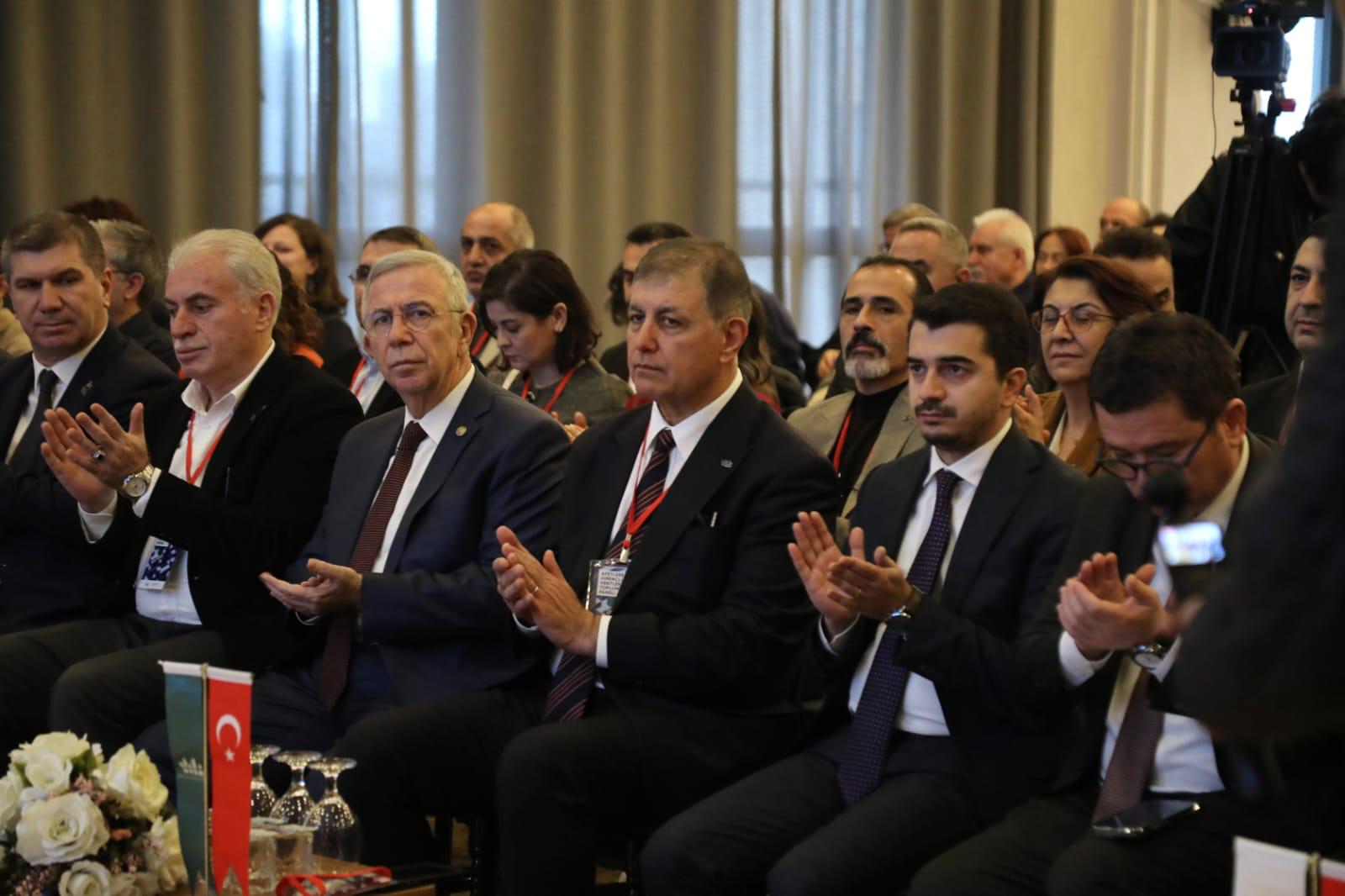 Başkan Tugay’dan Çarpıcı Uyarı Afet Refleksle Yönetilmez (9)