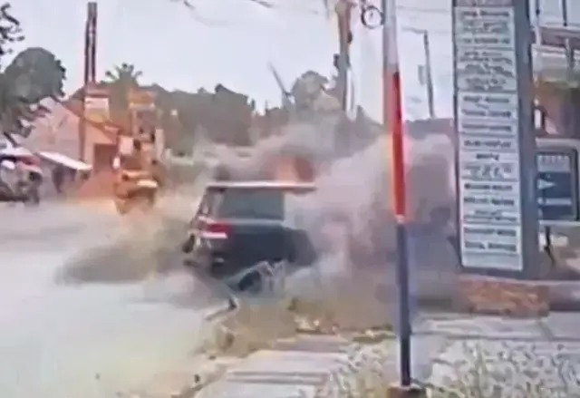 Belediye Başkanının Makam Aracına Roketatarlı Saldırı (1)