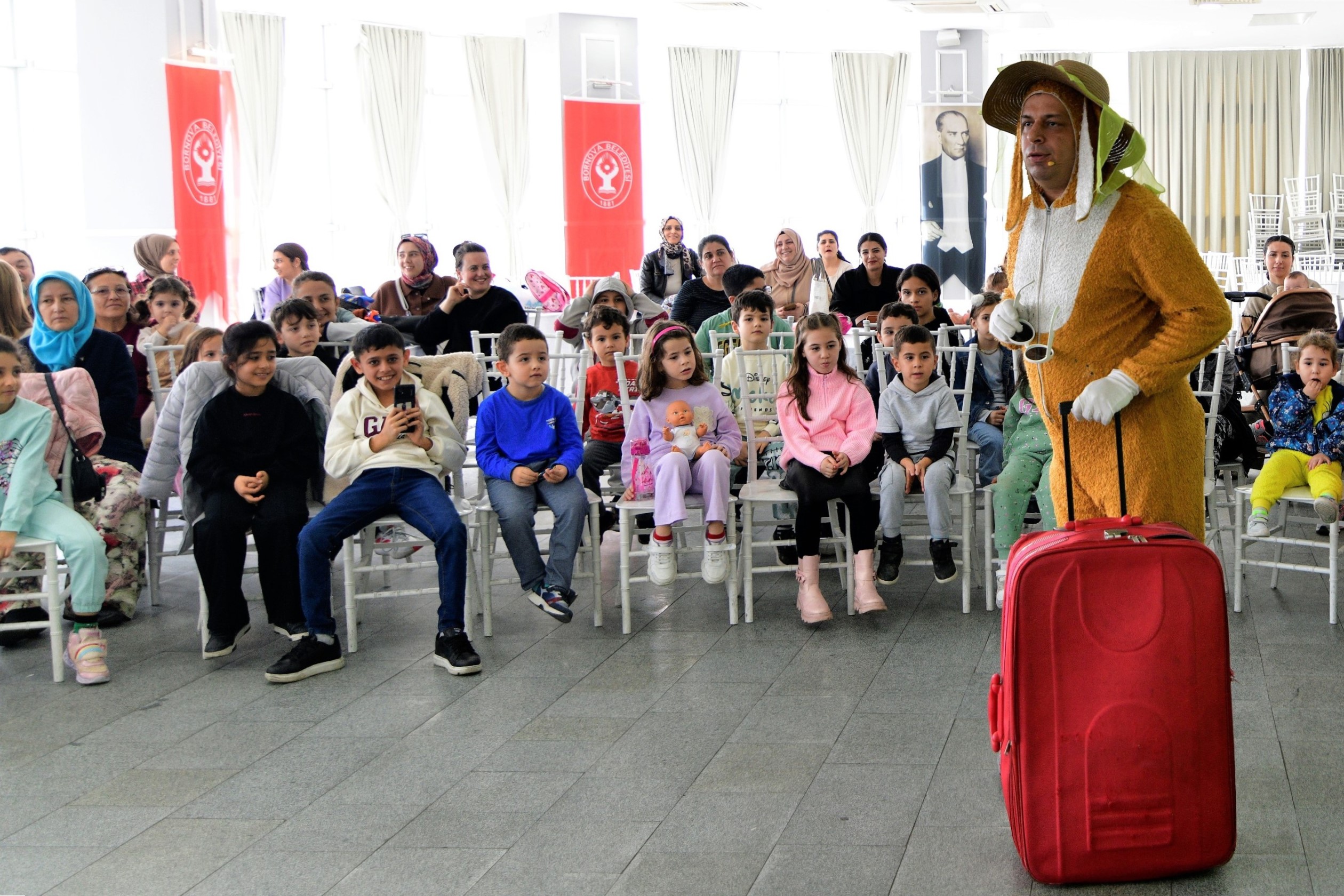Bornova’da Yarıyıl Tatilinde Çocuklar Tiyatroyla Buluştu (6)