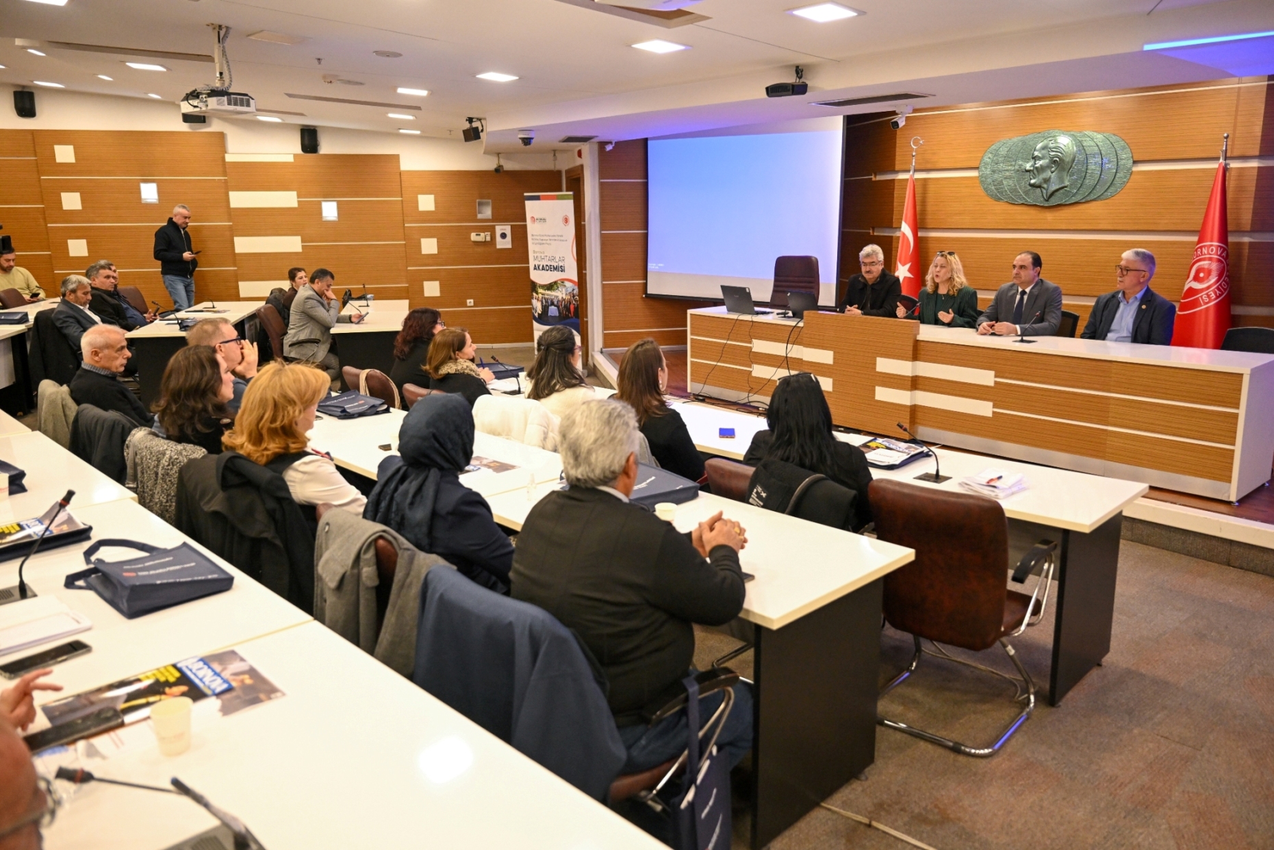 Bornova’da Yerel Yönetimde Dikkat Çeken Model (4)