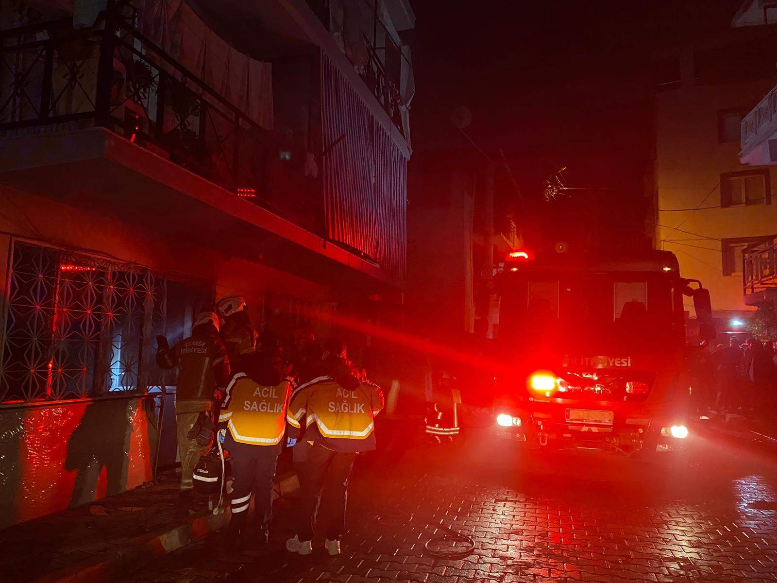 Buca'da Alevler Binayı Sardı! 11 Yaşındaki Çocuk Kurtarılamadı (9)