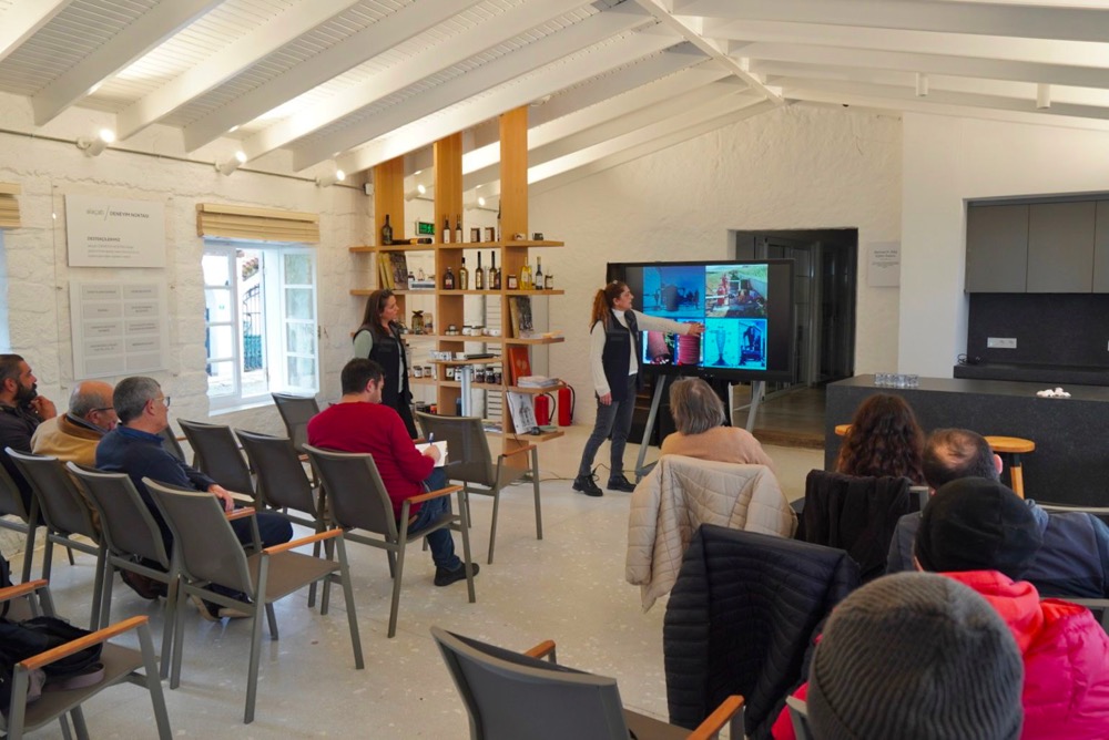 Çeşme’de Çiftçiler Akın Etti! (2)