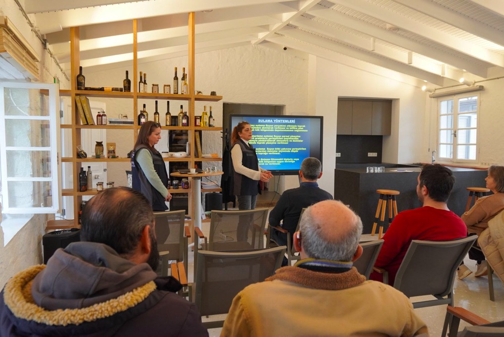 Çeşme’de Çiftçiler Akın Etti! (3)