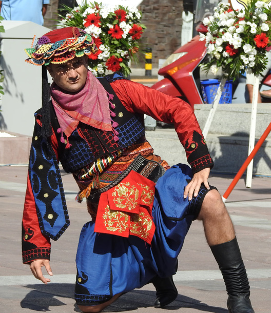 Çeşme’den Çıkan Zeybek Bu Kez Sınırları Aşıyor! (1)