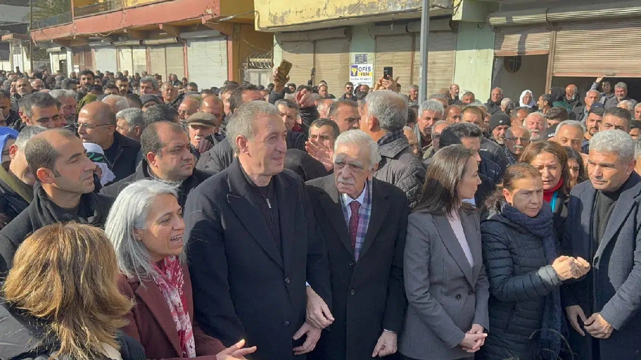 Dem Parti'den Suriye Sınırında Protesto Yürüyüşü (2)