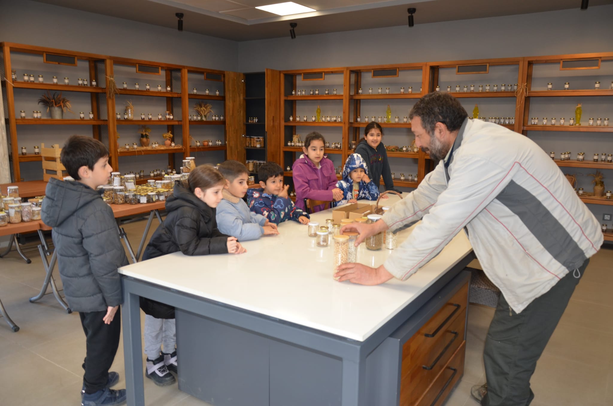 Efes Selçuk’ta Çocuklar Toprağa Dokundu (2)