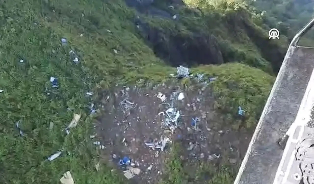 Endonezyada Gozlem Ucagi Dustu C (1)