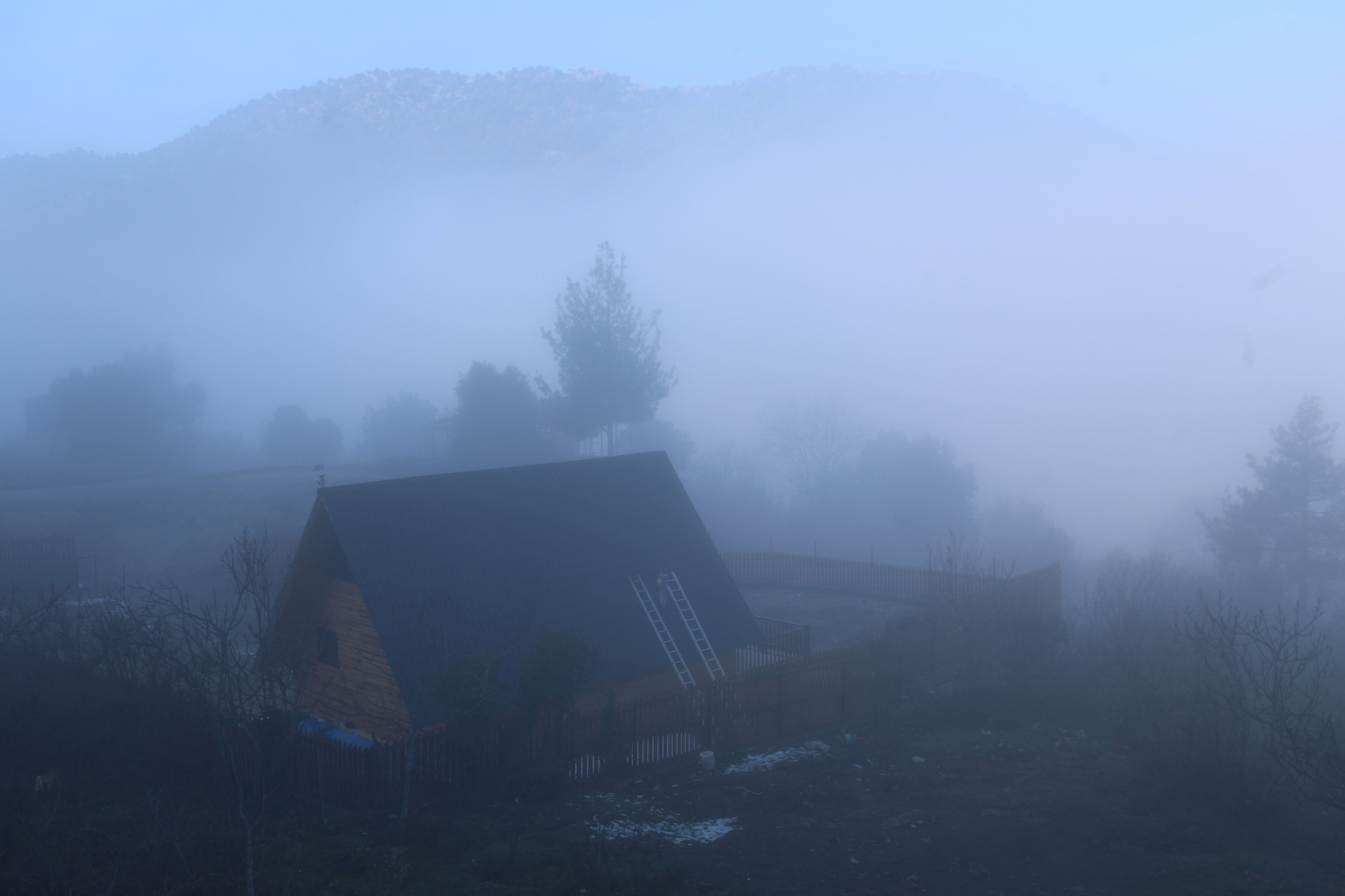 Feke’de Sis Ve Kar Buluştu Masalsı Manzara Ortaya Çıktı (3)