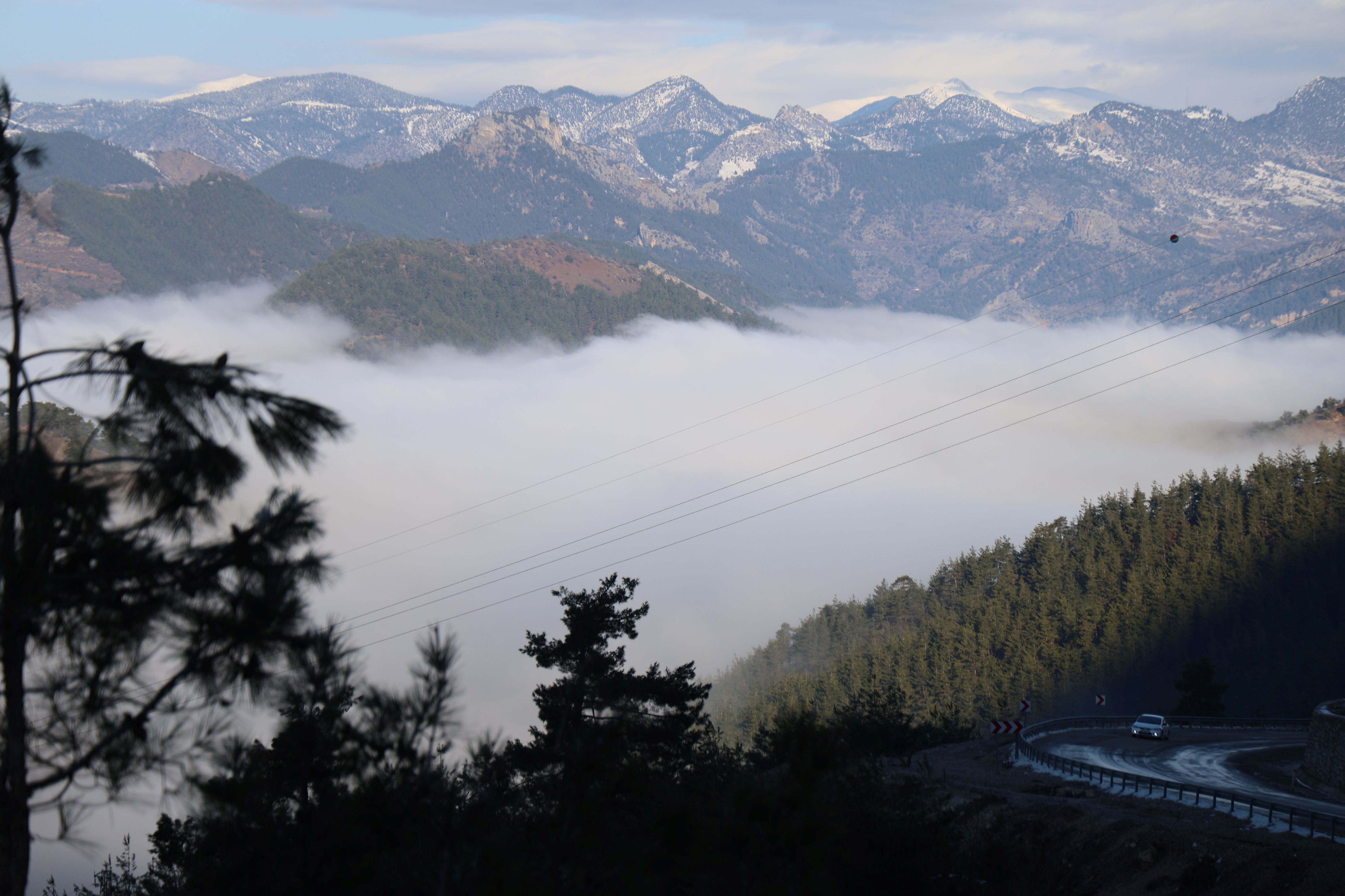 Feke’de Sis Ve Kar Buluştu Masalsı Manzara Ortaya Çıktı (4)