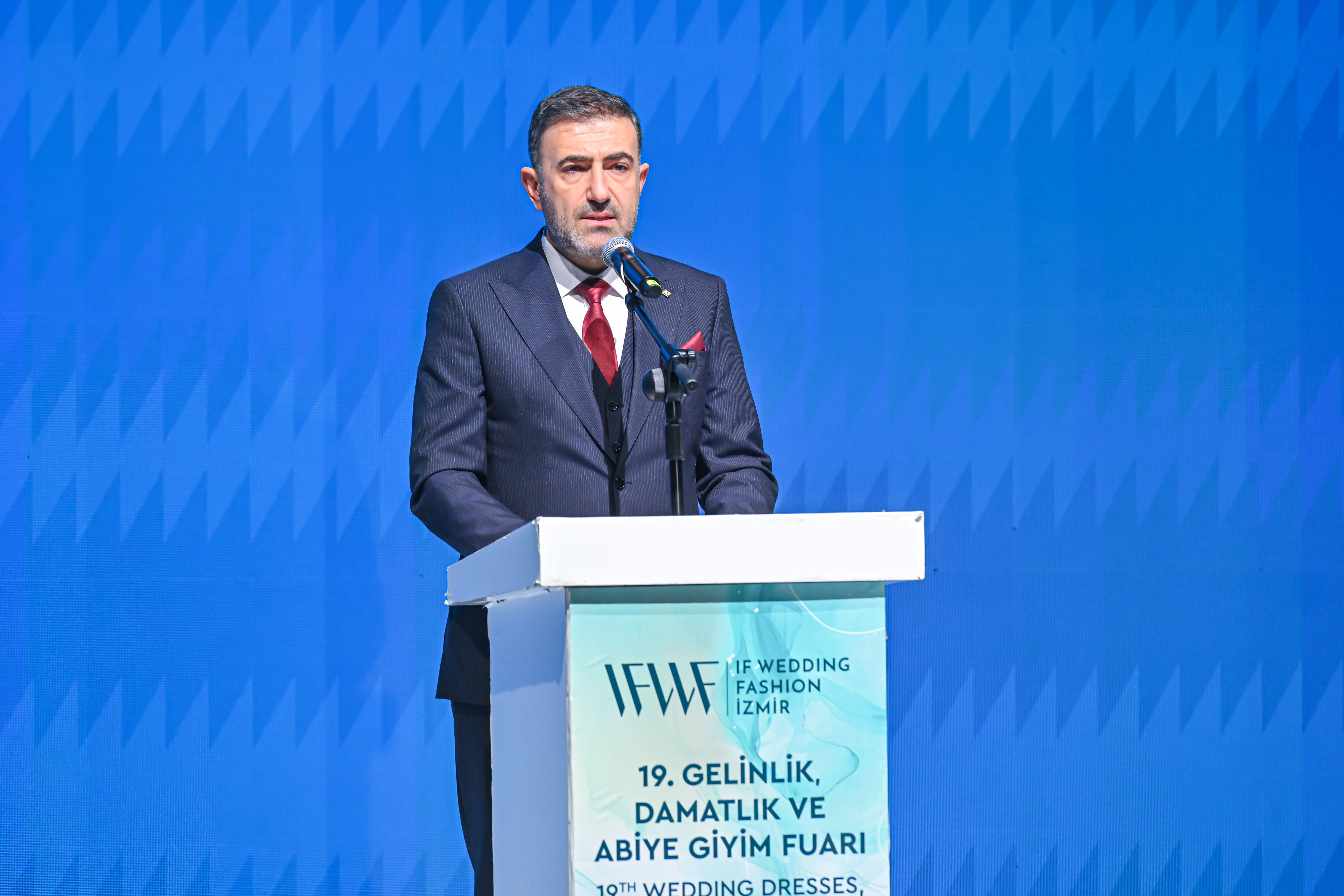 Gelinlik Tasarım Yarışması’nda Ödüller Sahiplerini Buldu (2)