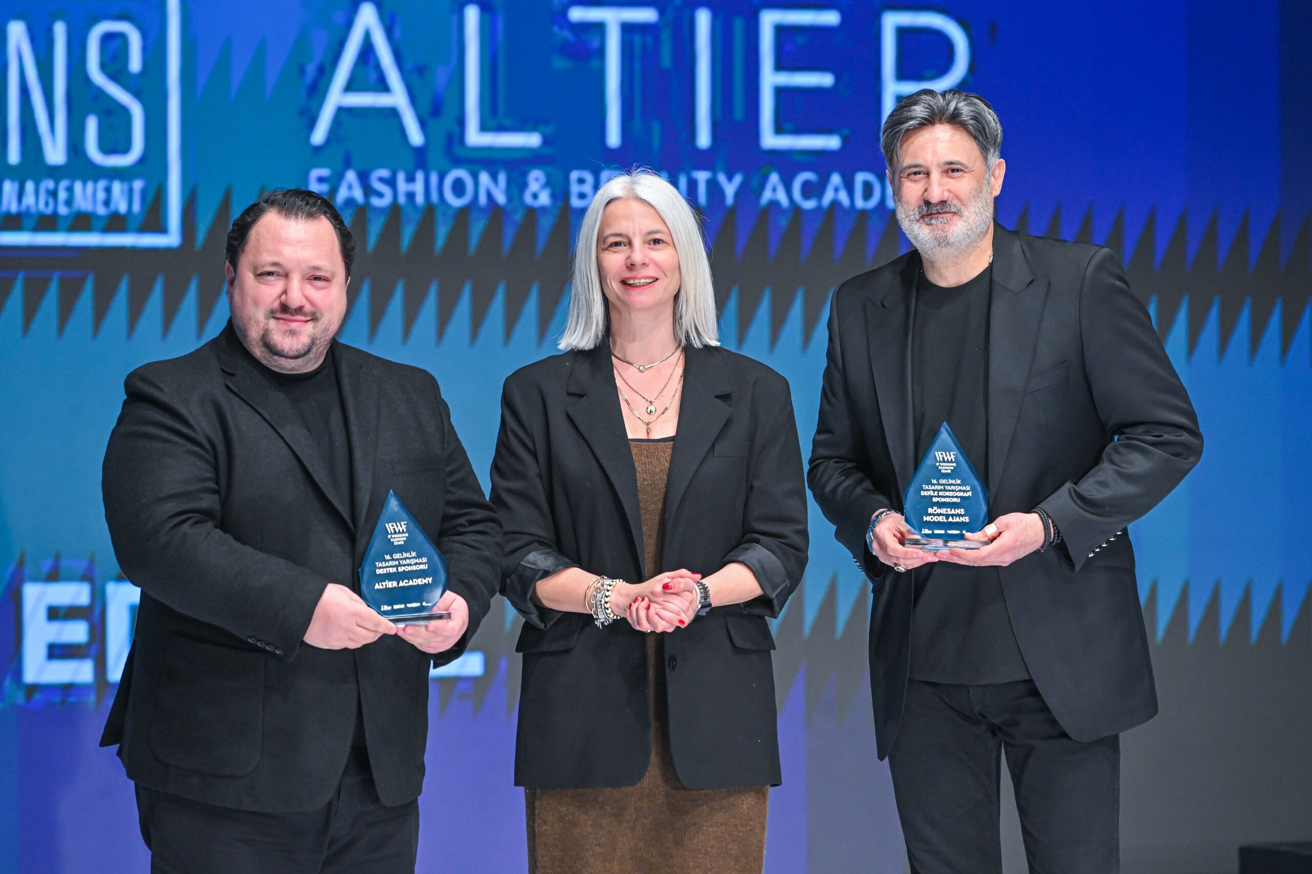 Gelinlik Tasarım Yarışması’nda Ödüller Sahiplerini Buldu (5)