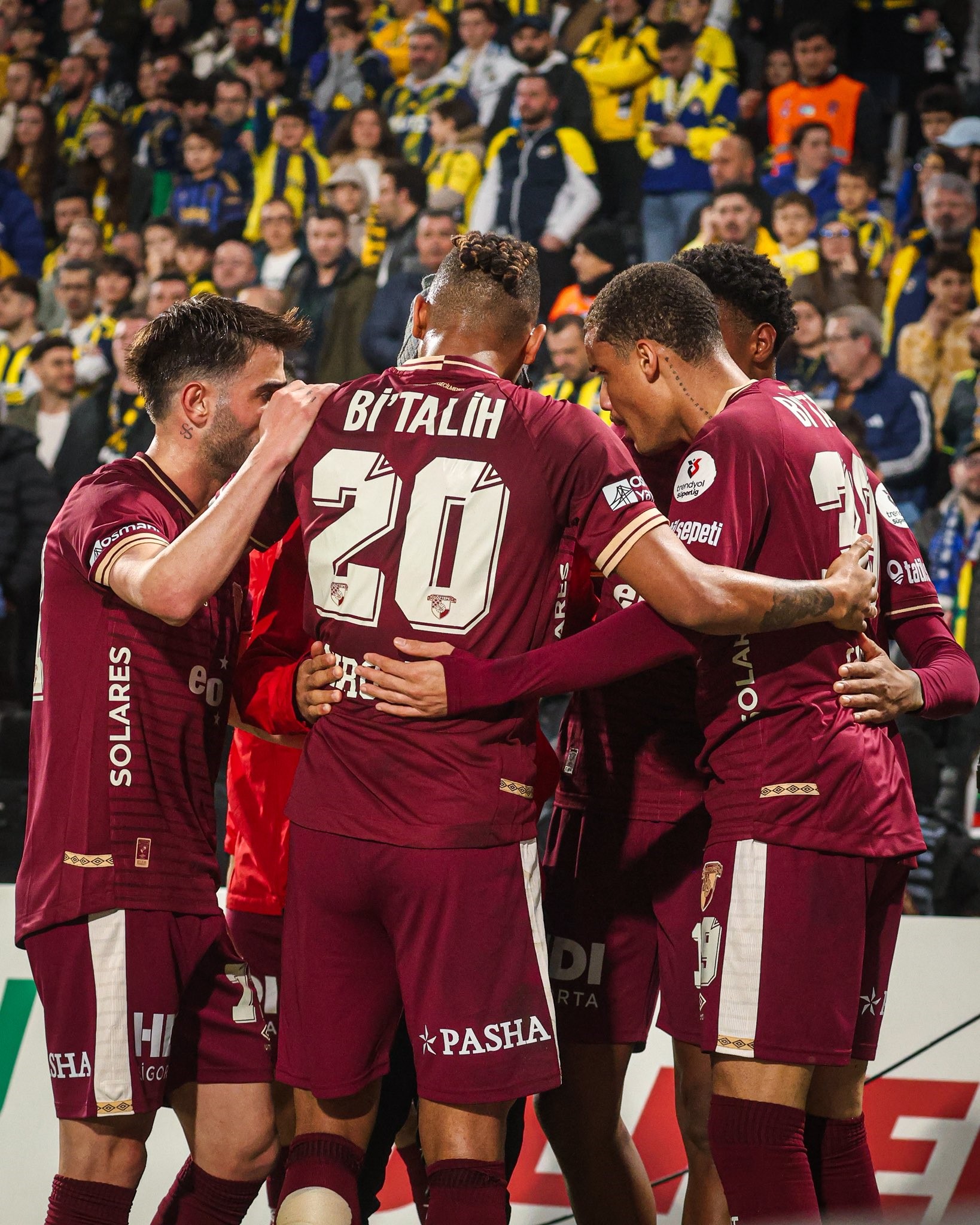 Göztepe Kadıköy’de Pes Etmedi! Avrupa Yolunda Altın Puan (2)