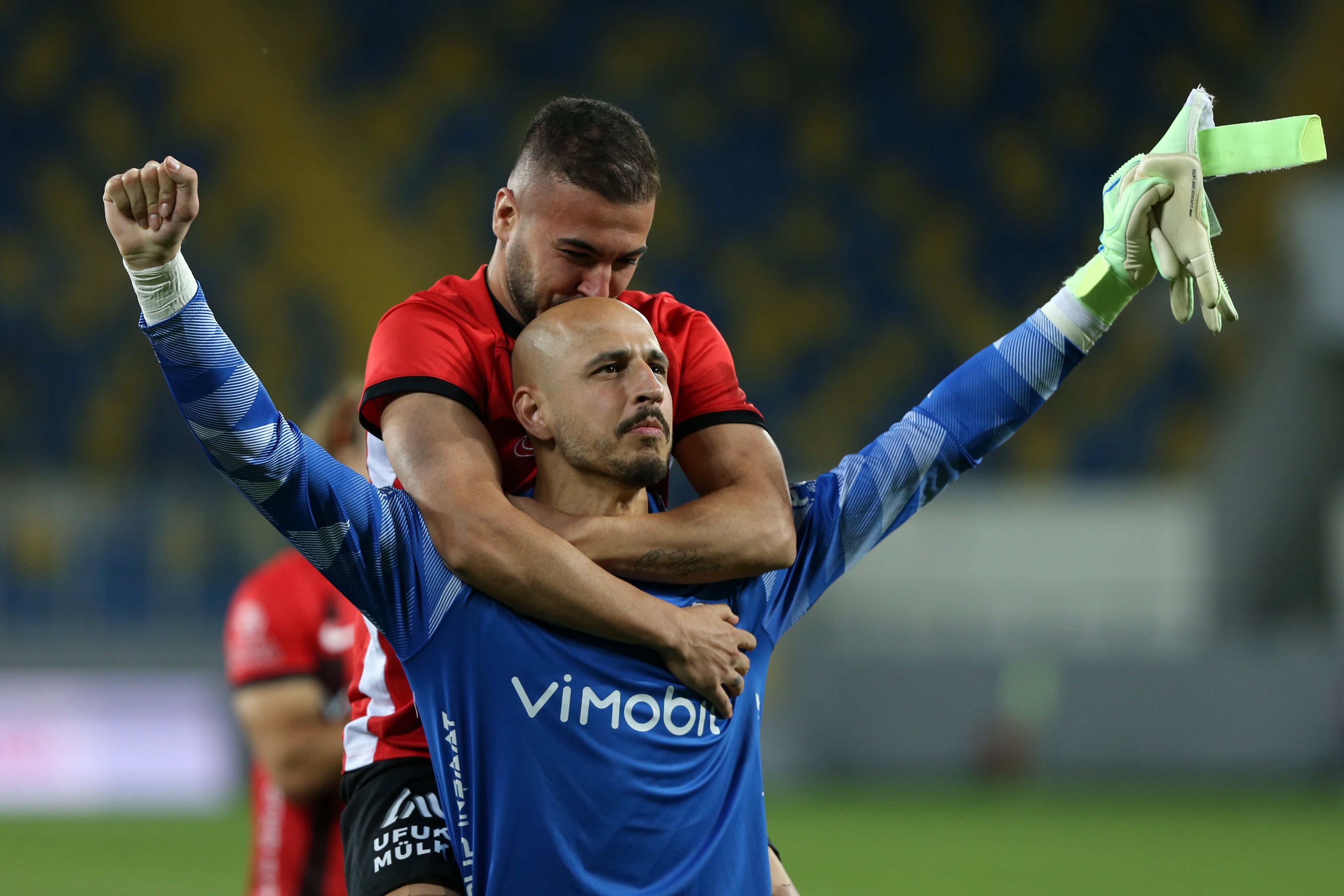 Göztepe, Kalede Rotayı Erhan Erentürk’e Çevirdi (3)