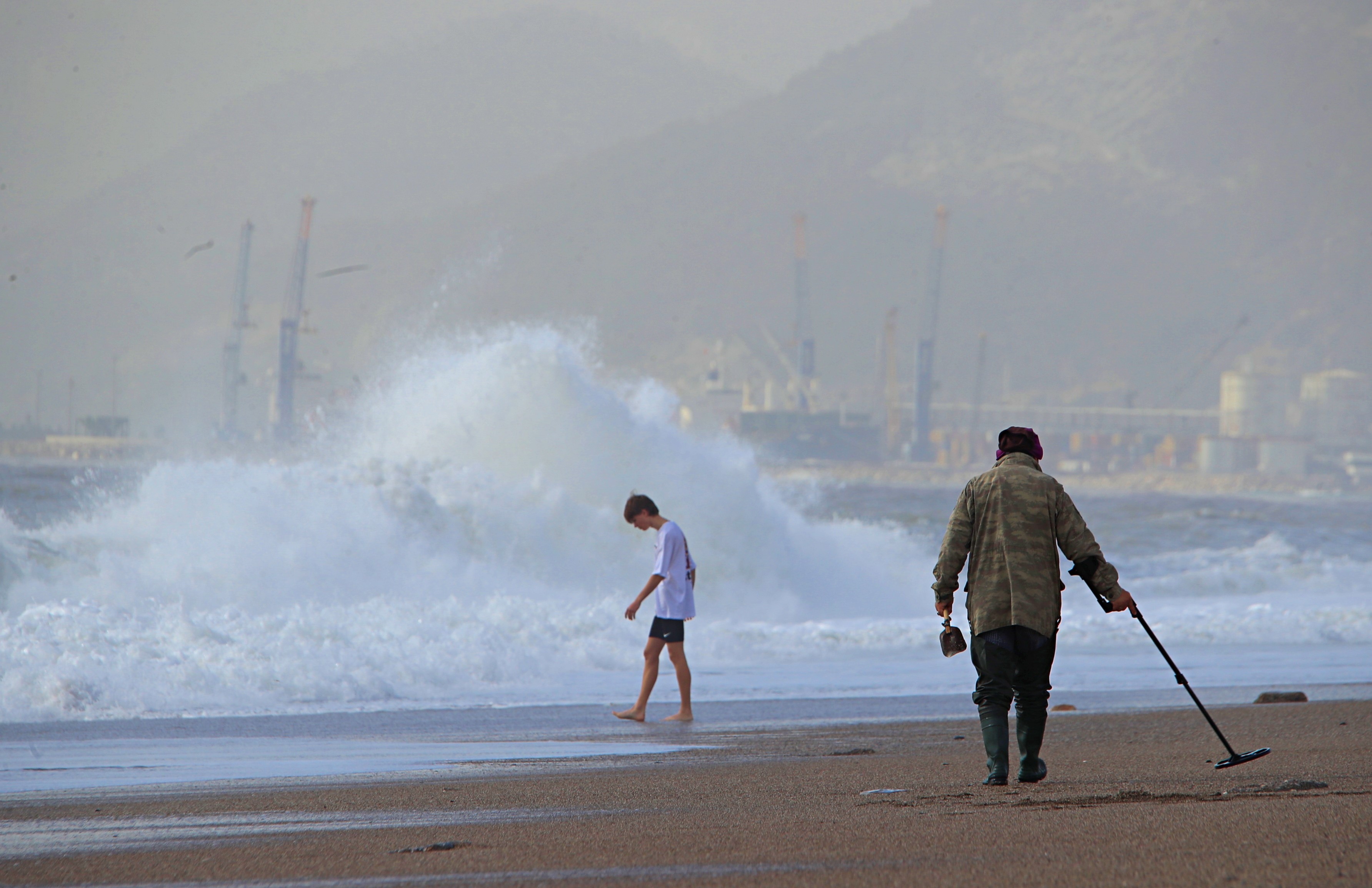 Güneş Çıktı, Sahilde Görülmemiş Manzaralar Yaşandı! (1)
