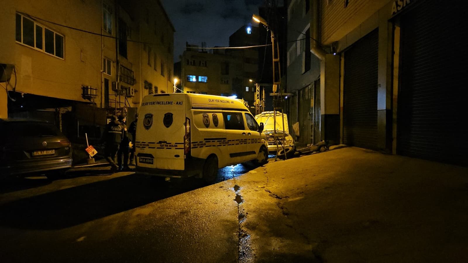 Isınmak Için Girdiği Araç Mezarı Oldu! (1)-1