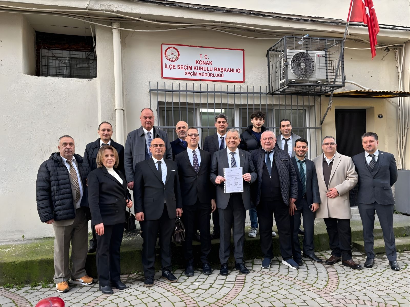 İzelko’da Yeni Dönem Akbıyık Saat Kulesi’nden Mesaj Verdi (3)