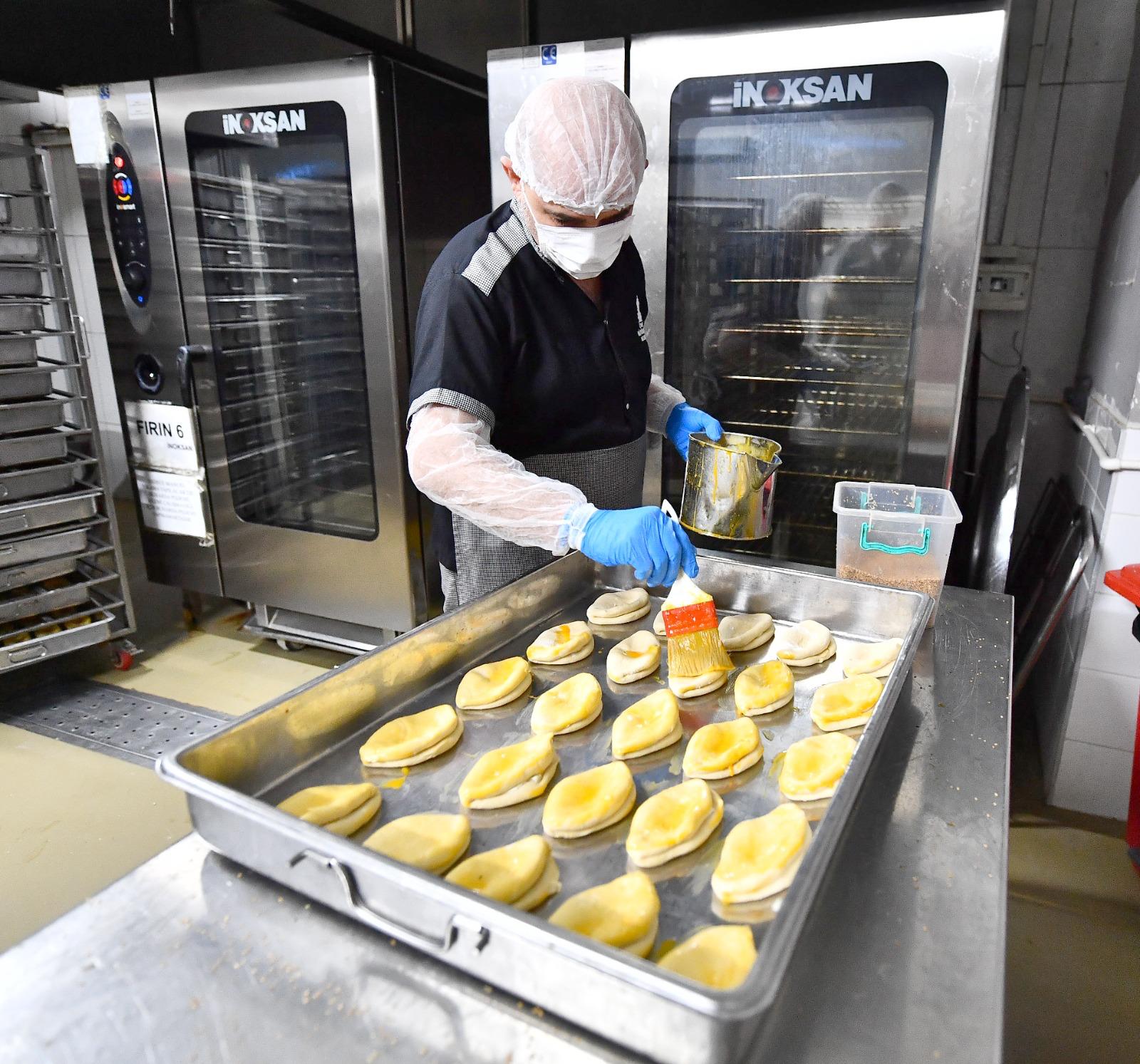 İzmir Büyükşehir’den Miniklere Her Sabah Sıcak Destek (10)