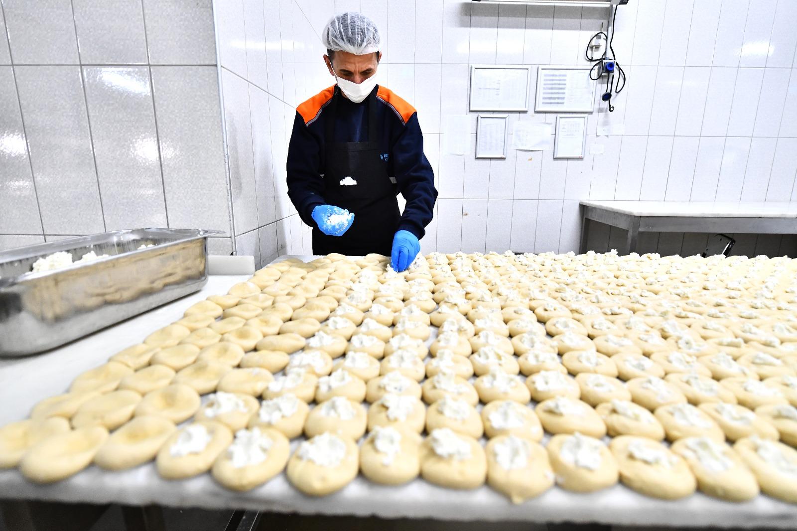 İzmir Büyükşehir’den Miniklere Her Sabah Sıcak Destek (9)