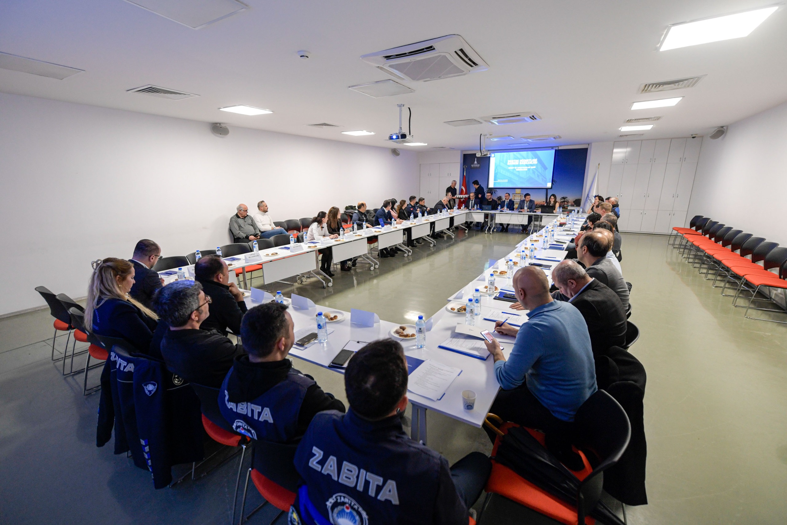 İzmir Esnafı Için Ortak Akıl Masası Kuruluyor (6)