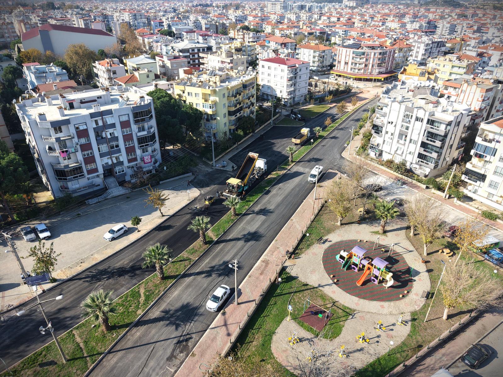 İzmir’de Asfalt Seferberliğiyle Yollar Baştan Sona Yenileniyor (4)