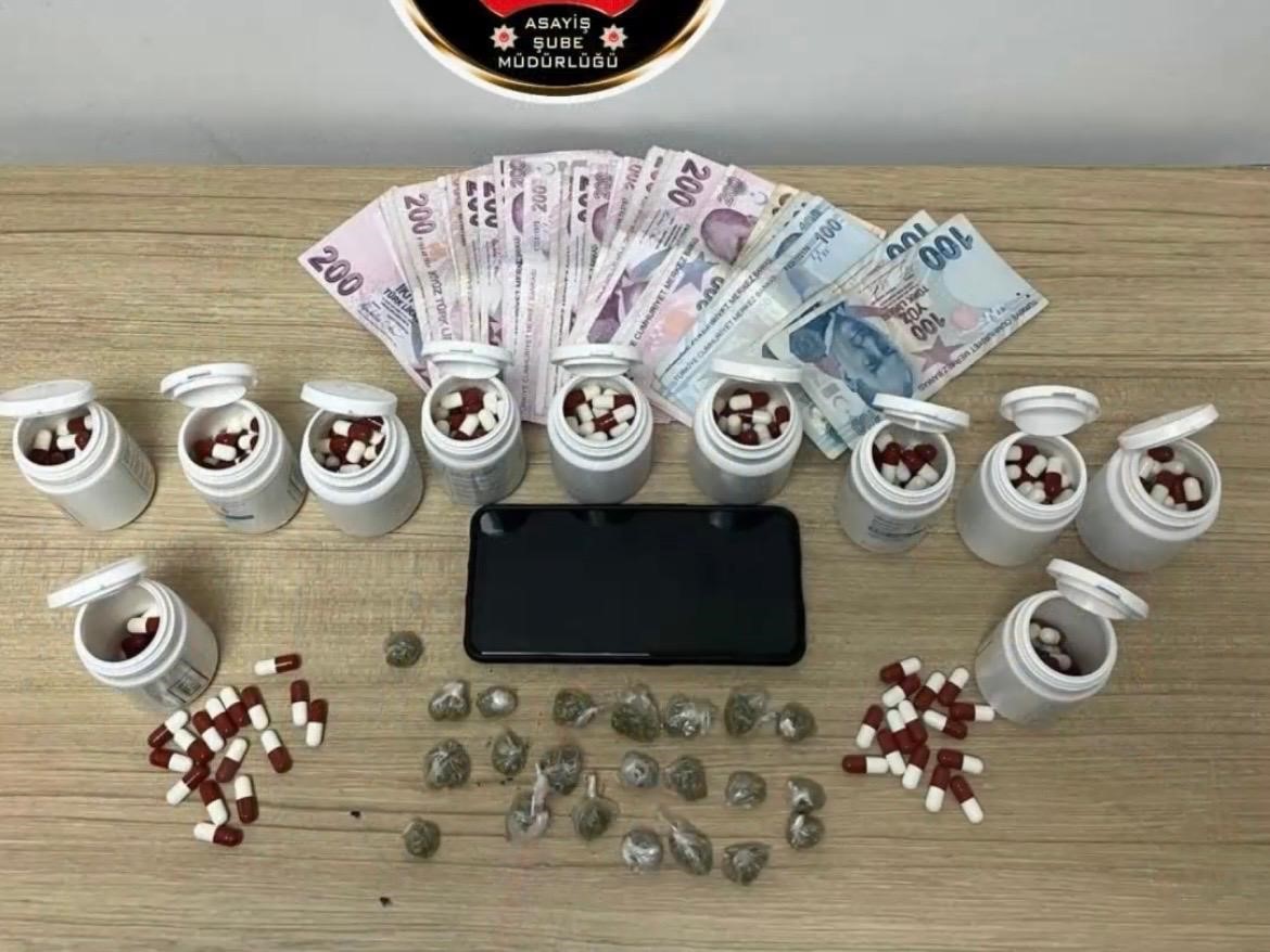 İzmir’de Bir Haftada 69 Aranan Şahıs Yakalandı (3)