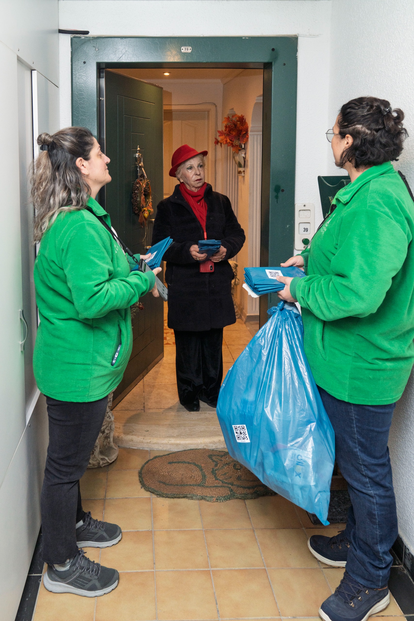 İzmir’de 'Dönüşüme Evde Başla' 26 Mahalleye Ulaştı (9)