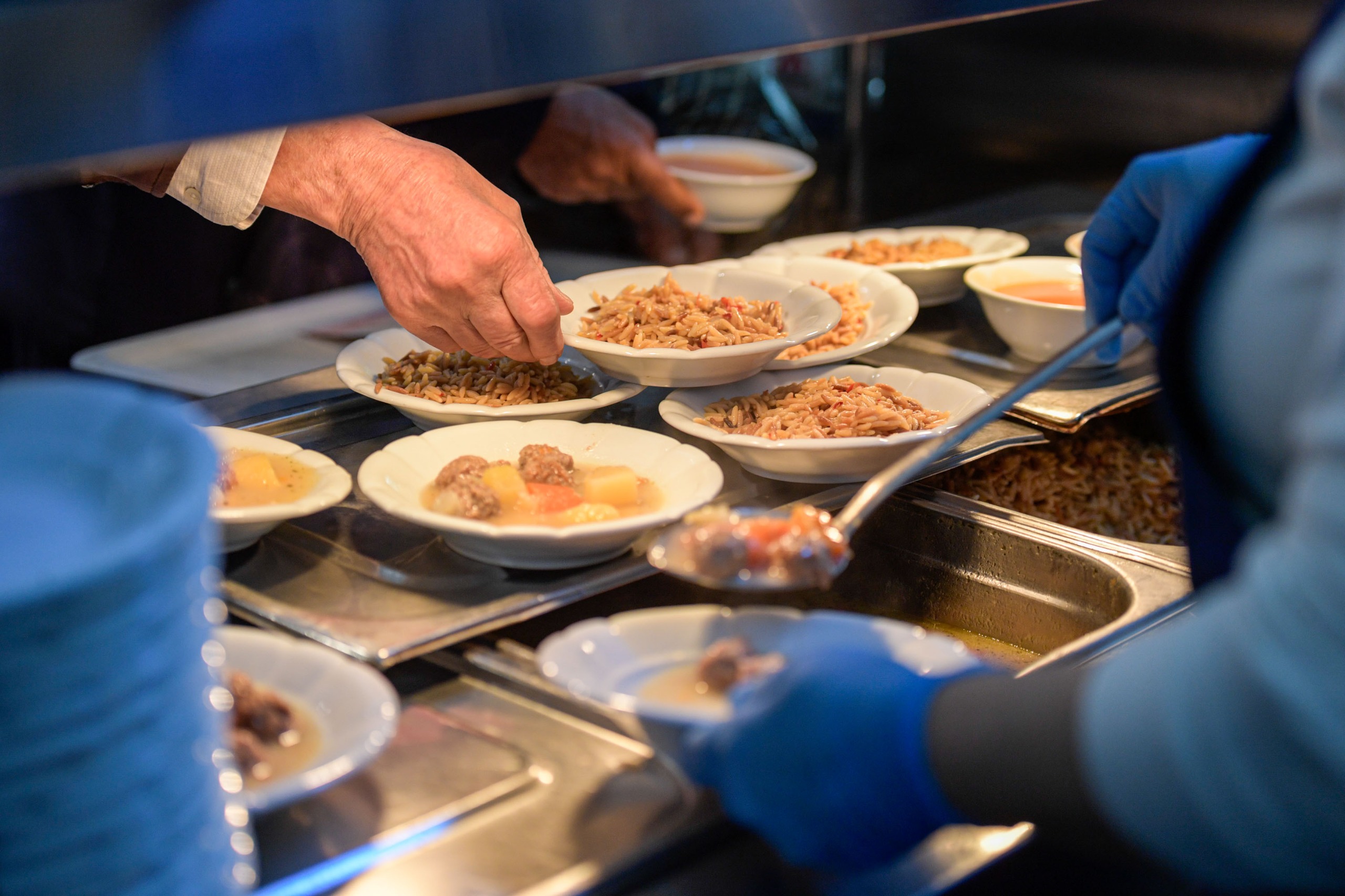 İzmir’de Kent Lokantaları'yla Bir Tabak Yemek Umut Oldu (5)