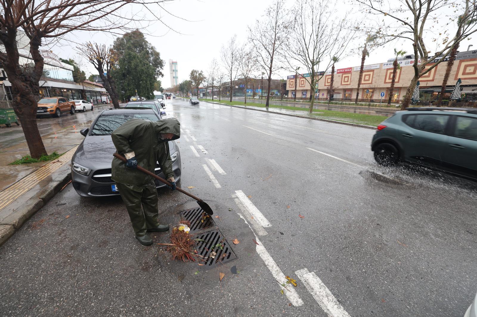İzmir’de Sağanak Alarmı (4)