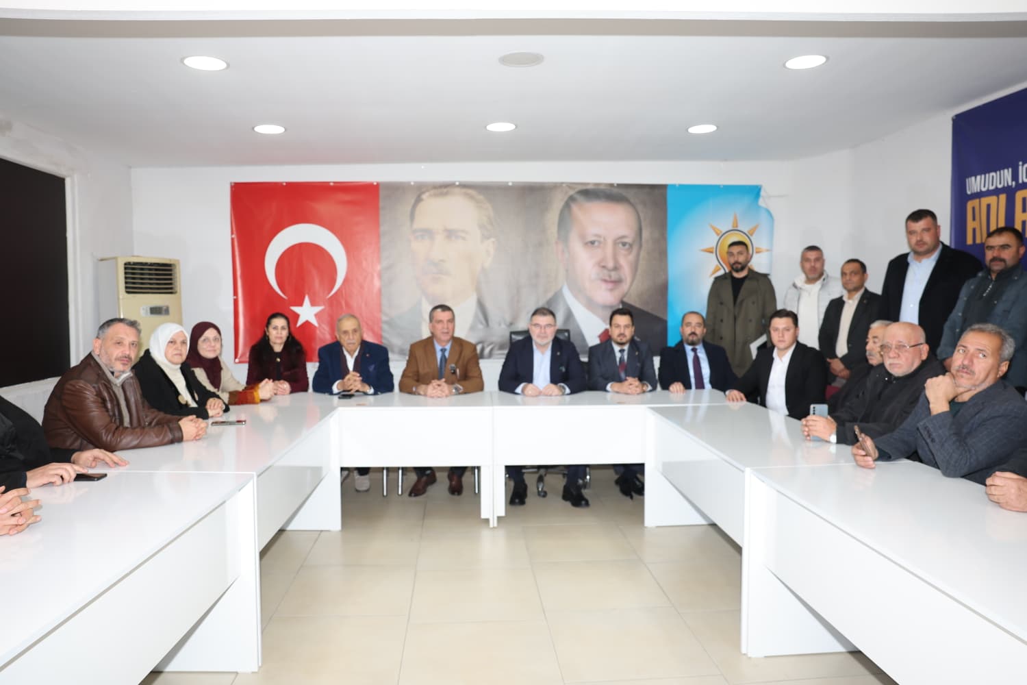 İzmir’de Yeni Çöp Krizi Mi Kapıda Ak Partili Saygılı Büyükşehir'e Yüklendi (2)